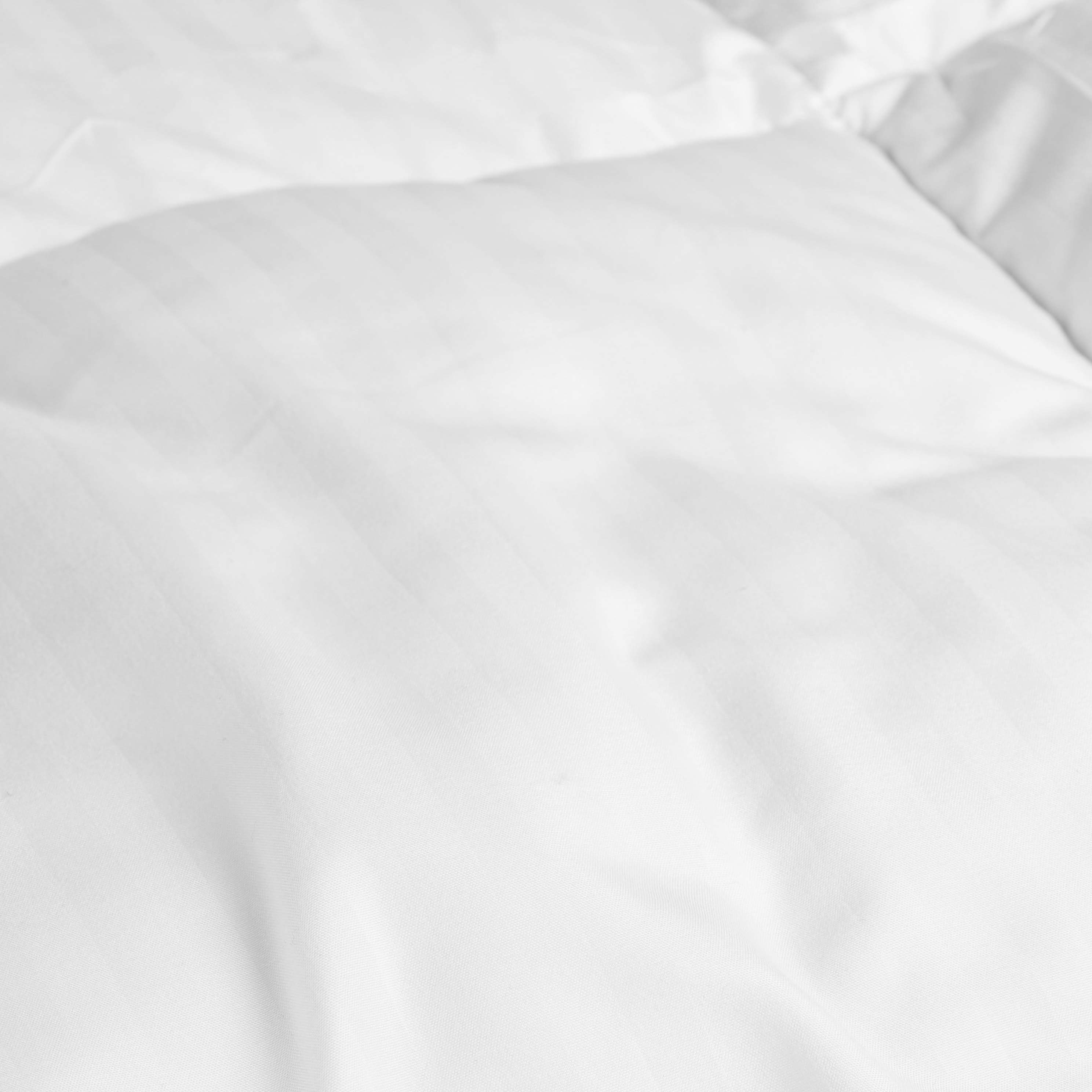 Reversible Striped Down Alternative Comforter - Soft & Lightweight All-Season Bedding for Cozy Sleep - Perfect for Bedrooms, Guest Rooms & Dorm Rooms