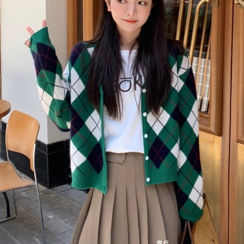 Women's Autumn Argyle Knit Cardigan - Plaid Long Sleeve V-Neck Loose Fit Casual Sweater | Korean Style Short Jacket in Green | Perfect for Office Wear, Coffee Dates & Fall Layering