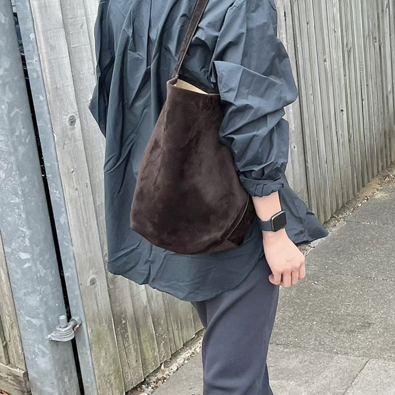 Stylish Modern Bucket Tote Bag for Women - Large Capacity Waterproof Handbag - Perfect for Work, Travel, Beach & Shopping