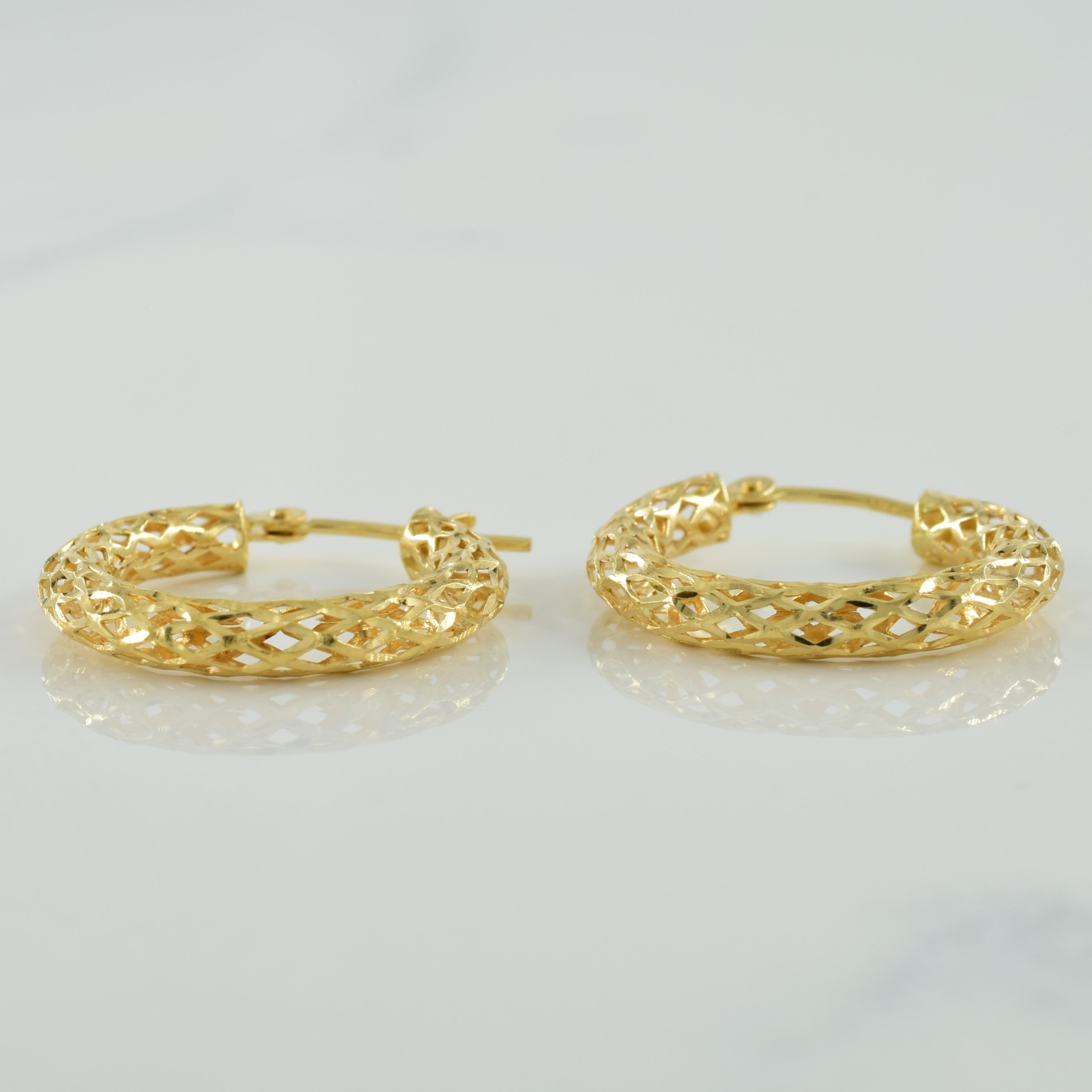 14K Yellow Gold Hoop Earrings for Women - Classic Round Huggie Earrings, Dainty Everyday Jewelry Gift for Her - Perfect for Work, Date Night & Special Occasions