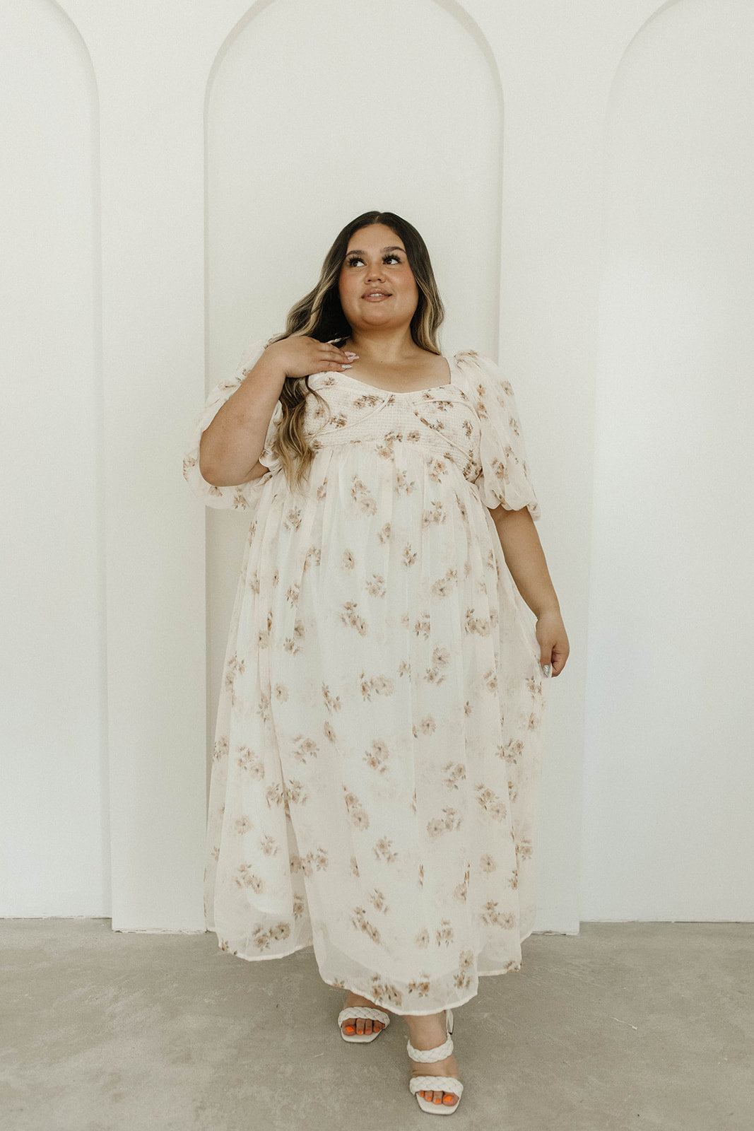 Harlow Maxi Dress in Taupe Floral - Bump Friendly Maternity Dress with Inclusive Sizing (S-3XL) | Perfect for Pregnancy, Beach Vacations & Special Occasions