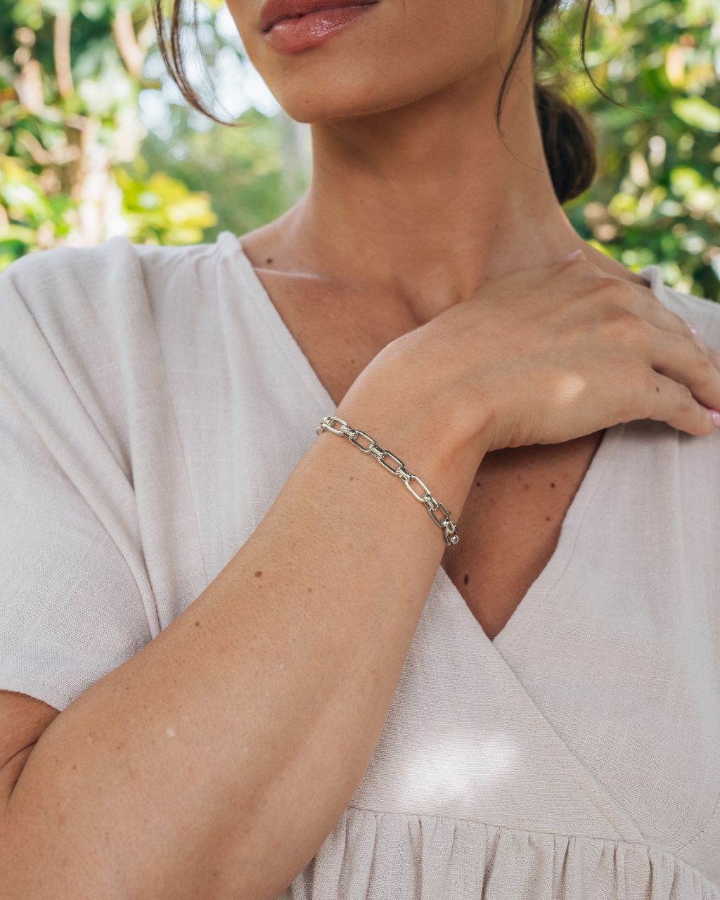 Isla Polished Chain Bracelet for Women - Elegant Gold & Silver Layering Bracelets for Everyday Wear | Perfect for Gifts, Parties & Casual Outfits