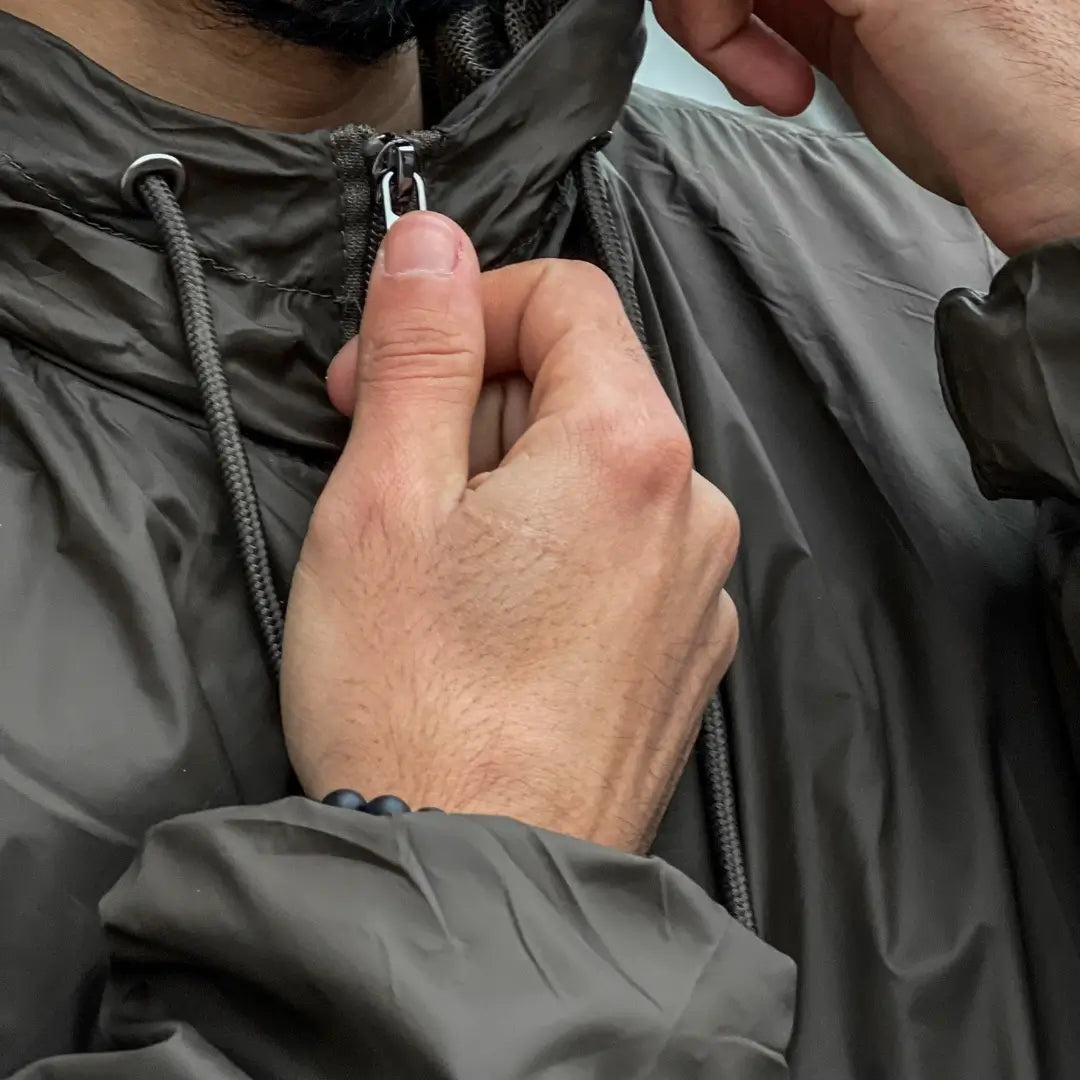 Lightweight Men's Packable Full Zip Windbreaker Jacket - Water-Resistant & Breathable for Outdoor Hiking, Running, and Travel