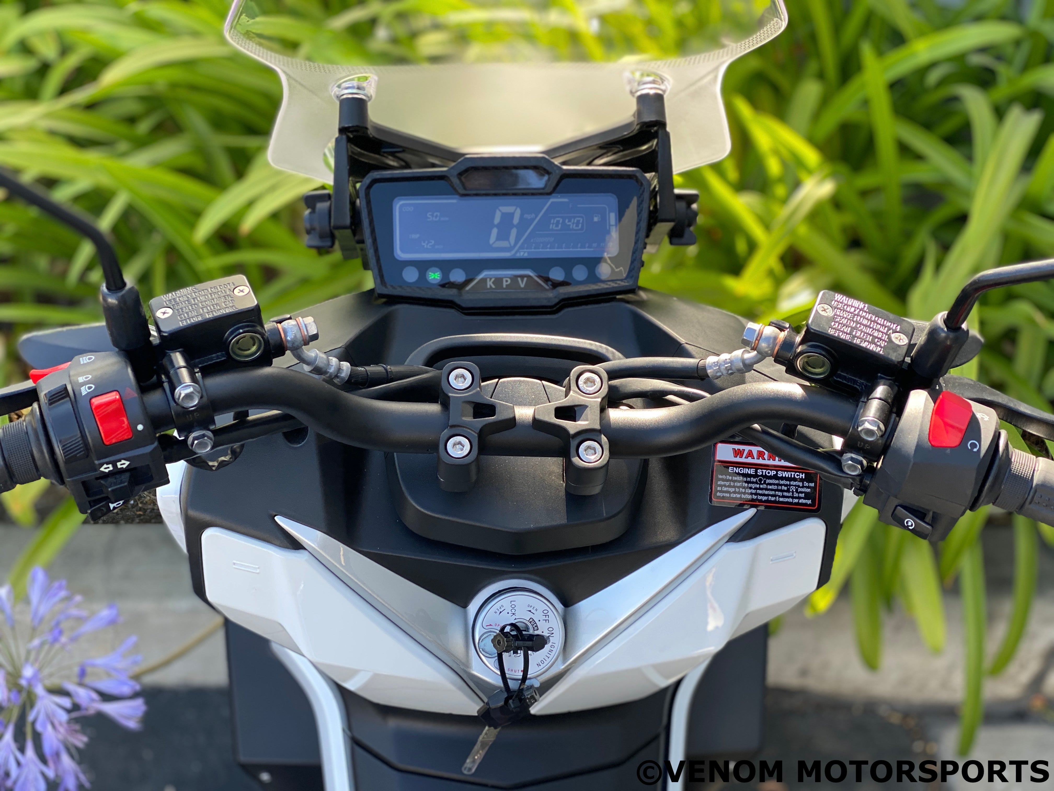 Lifan KPV 150 150cc Fuel Injected Scooter with Automatic Transmission - Perfect for Urban Commuting, Campus Travel & Weekend Adventures