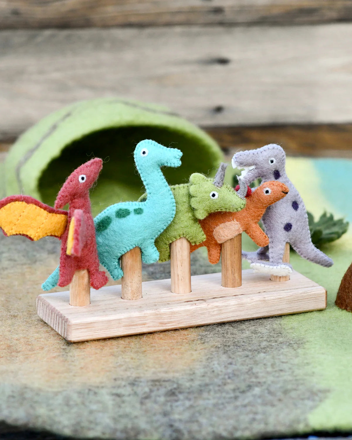 Dinosaur Felt Finger Puppet Set - 12 Pack Prehistoric Animal Hand Puppets for Kids, Educational Toy for Storytelling & Role Play - Perfect for Classroom, Birthday Parties & Preschool Learning