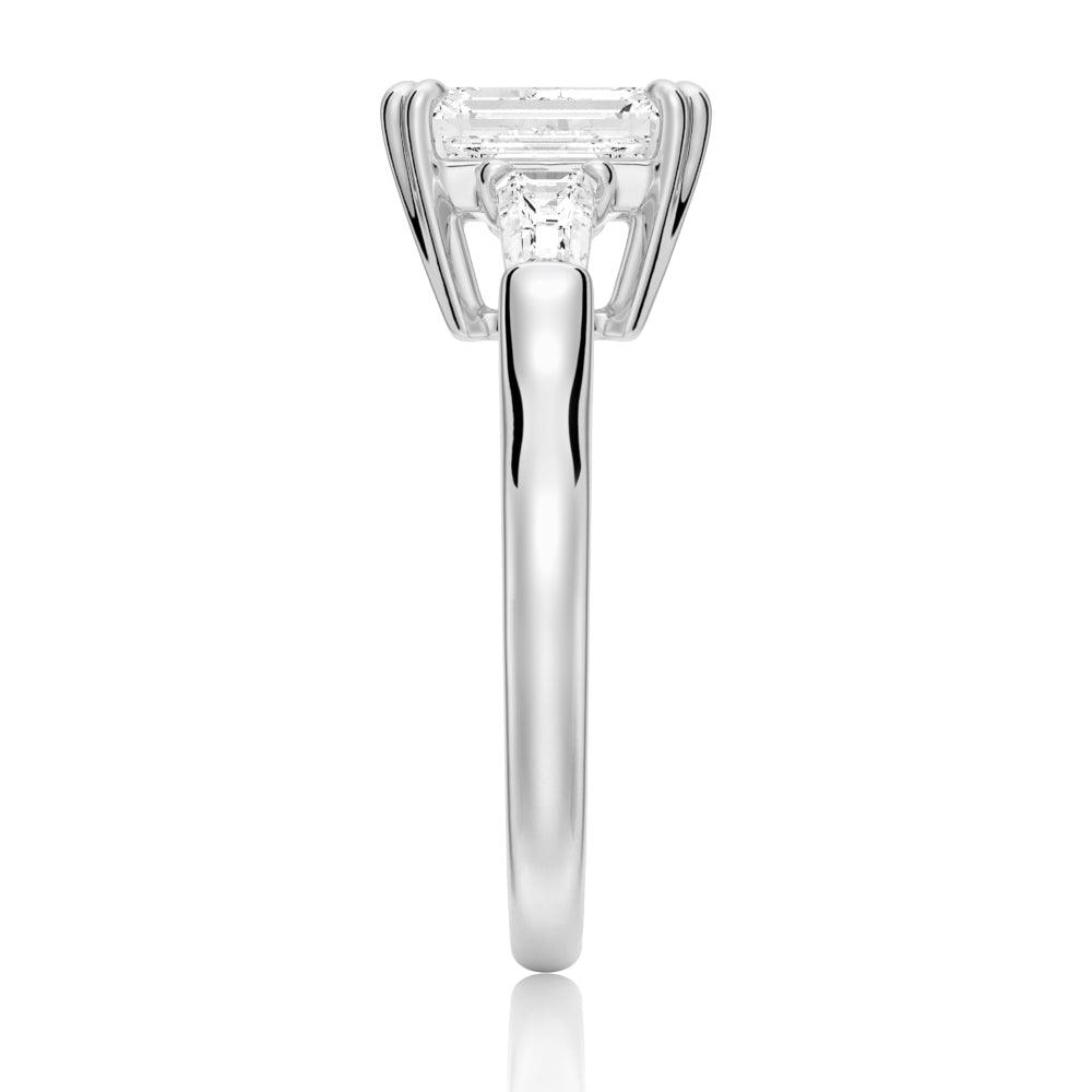Emerald Cut Moissanite Engagement Ring 2.5ct with Tapered Baguette Side Stones - 14K White Gold Wedding Band for Women, Perfect for Proposals, Anniversaries & Bridal Jewelry