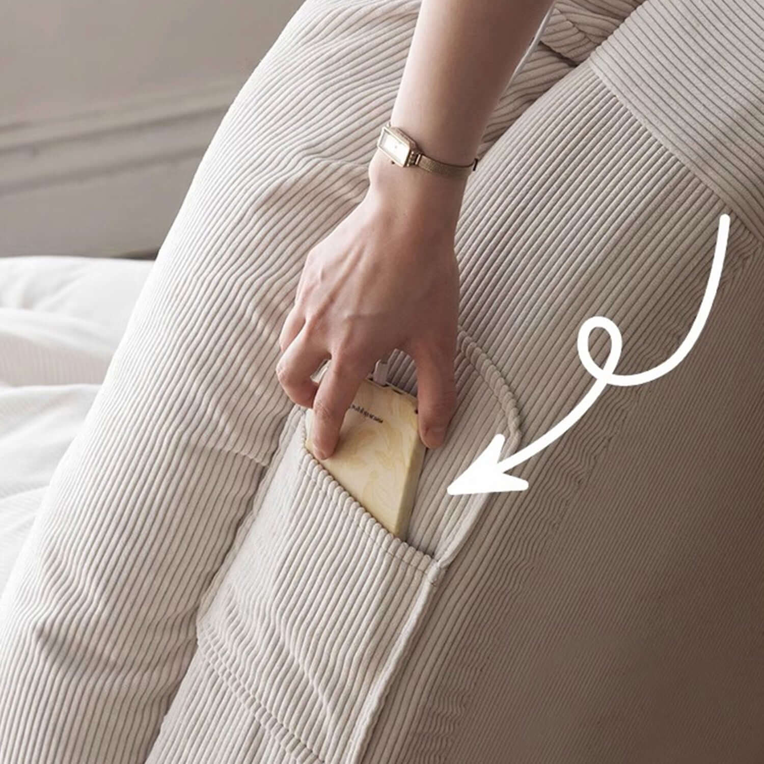 Modern Convertible Sleeper Sofa Bed - Lazy Sofa in Beige Teddy Velvet for Living Room, Guest Room & Small Spaces