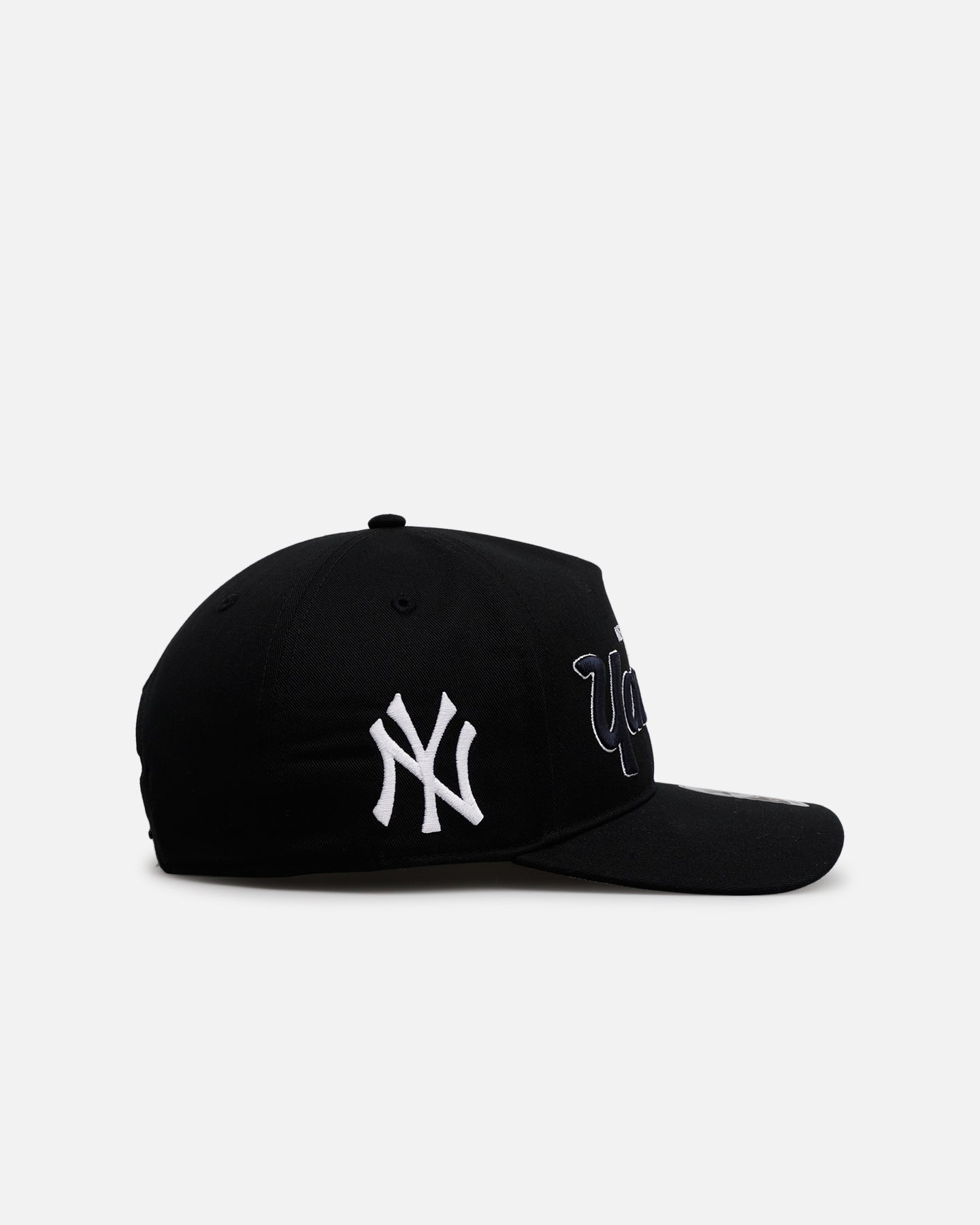New York Yankees 'Black Dome Script' 47 Hitch Snapback Hat - Adjustable Black Baseball Cap for Men & Women - Perfect for Sports, Casual Wear & Fan Gifts