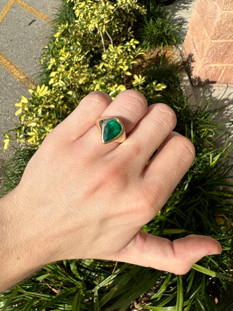 3.55 Carat 18K Gold AAA+ Bezel Teardrop Gypsy Colombian Emerald Solitaire Pear Ring for Engagement, Wedding, Anniversary & Special Occasions