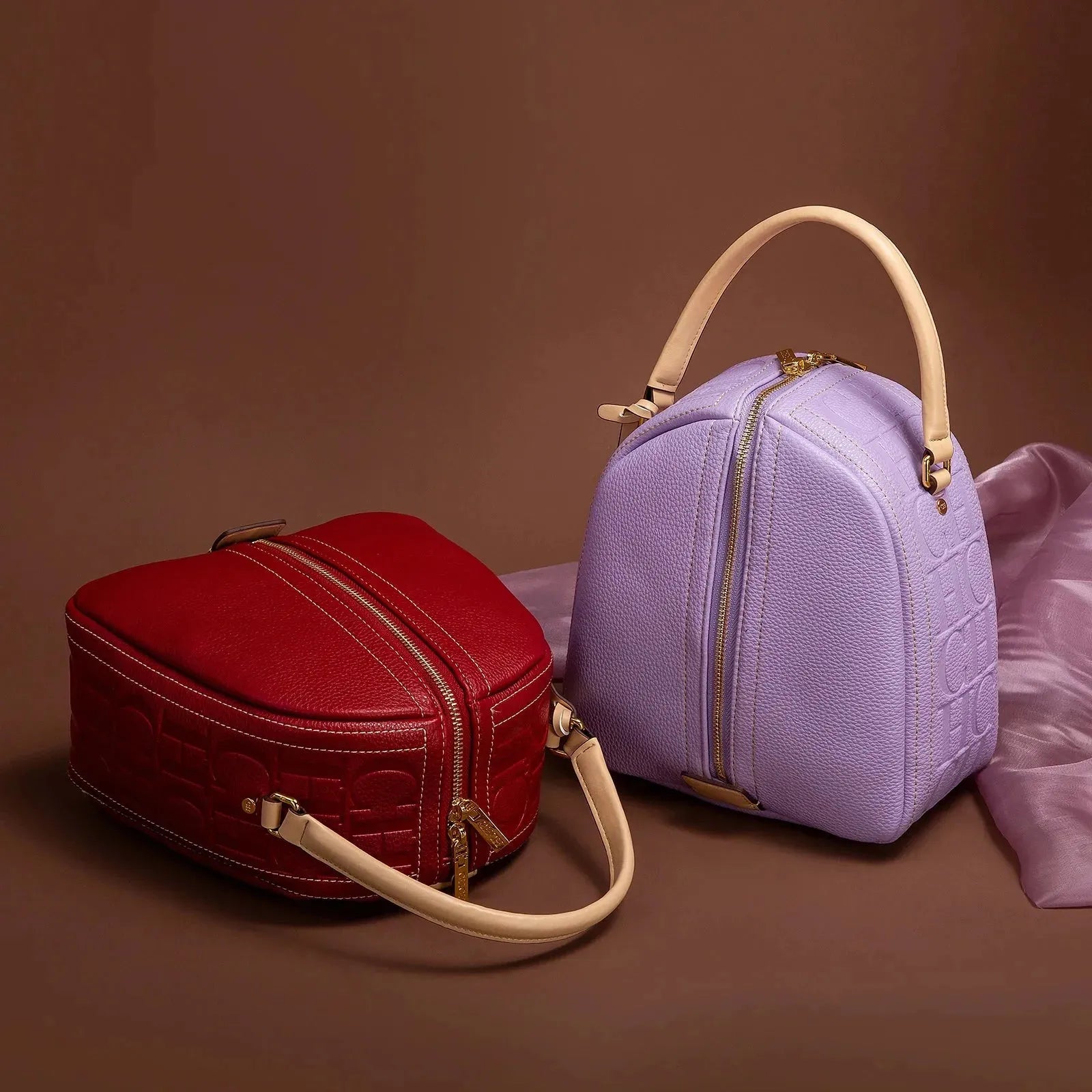 Elegant Embossed Letter Women's Handbag - Stylish Crossbody Purse for Work, Travel & Everyday Use