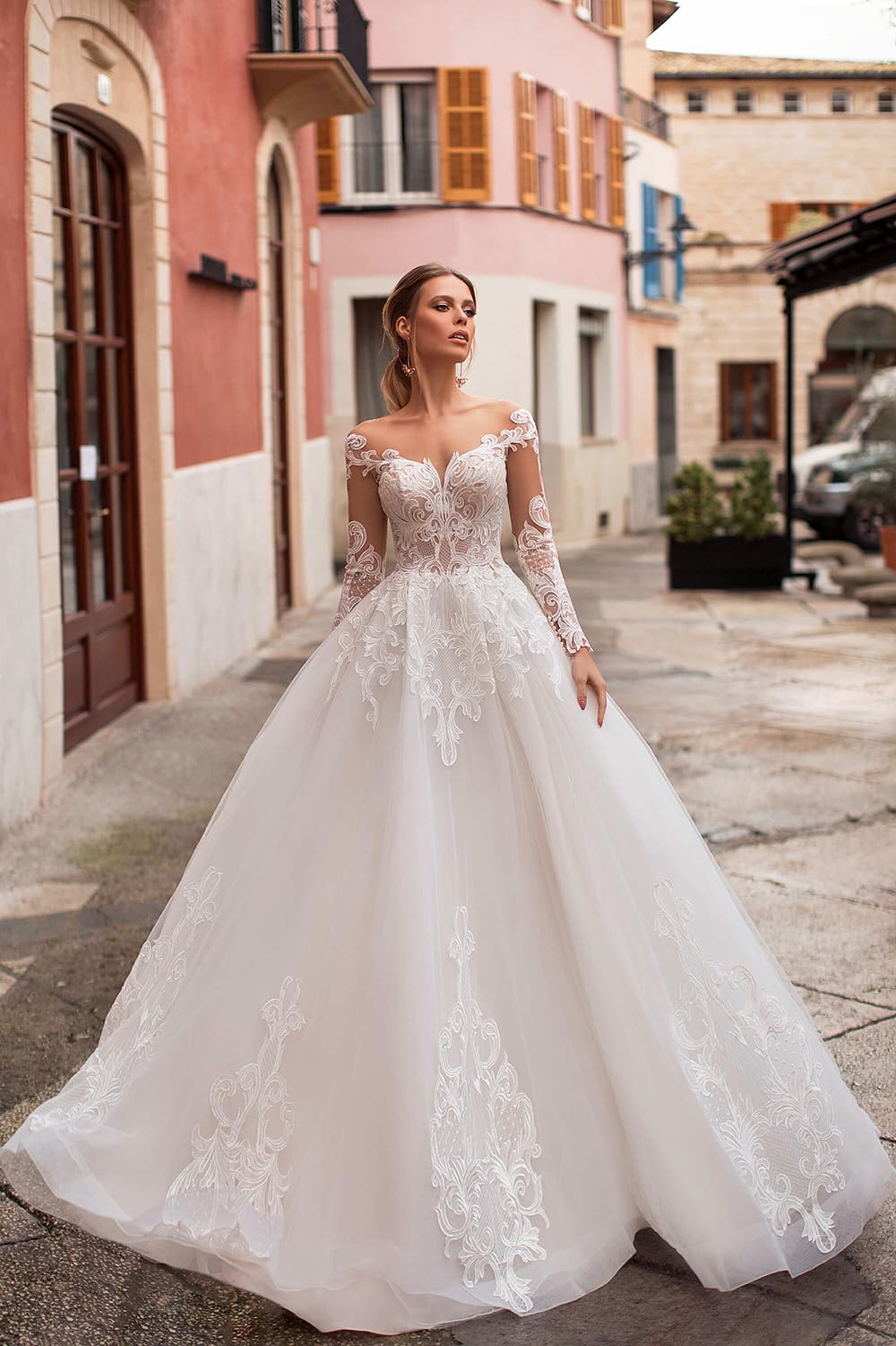 Elegant Lace Mermaid Wedding Dress with Long Sleeves for Bride 2024 - Beach & Destination Wedding Gown | Perfect for Beach Ceremonies, Vow Renewals, and Romantic Photoshoots