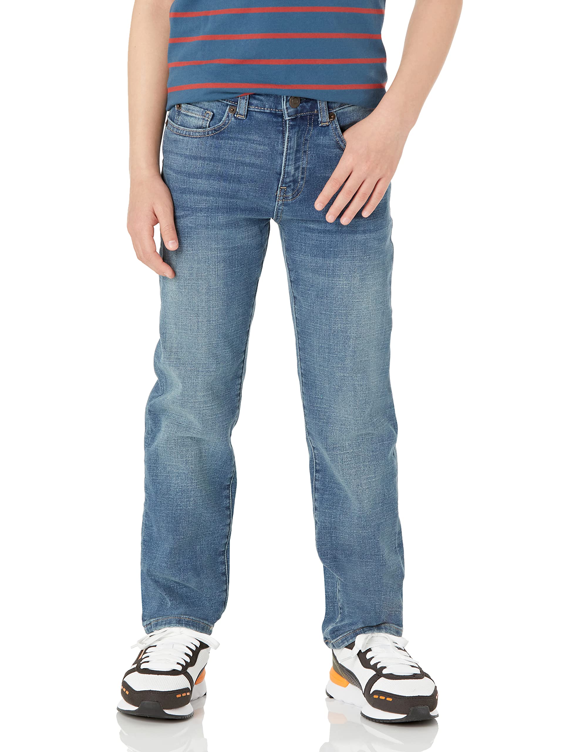 Amazon Essentials Boys' Regular Straight-Fit Jeans - Comfortable Durable Denim Pants for School, Play & Everyday Wear