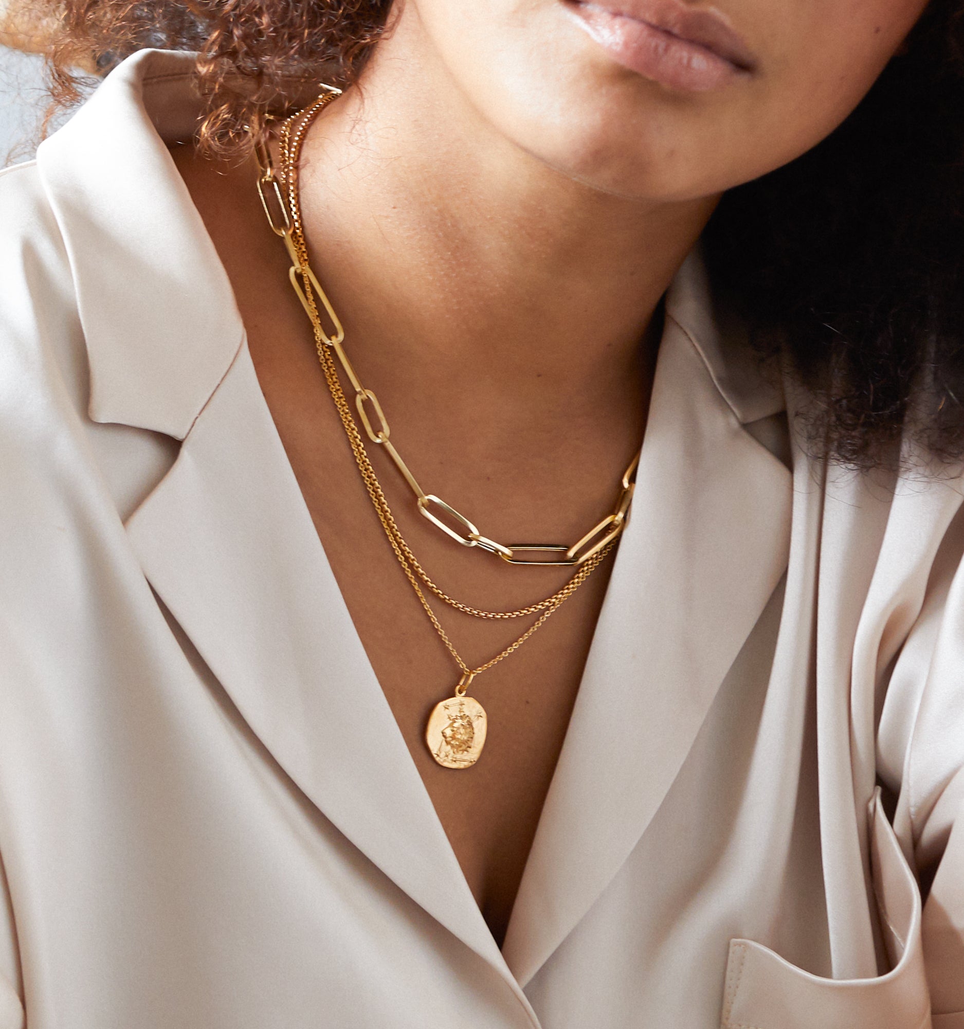 Taurus Zodiac Necklace - Gold & Silver Constellation Pendant for Women - Perfect Birthday Gift for Taurus Women & Zodiac Jewelry Lovers - Ideal for Daily Wear, Special Occasions & Astrology Enthusiasts