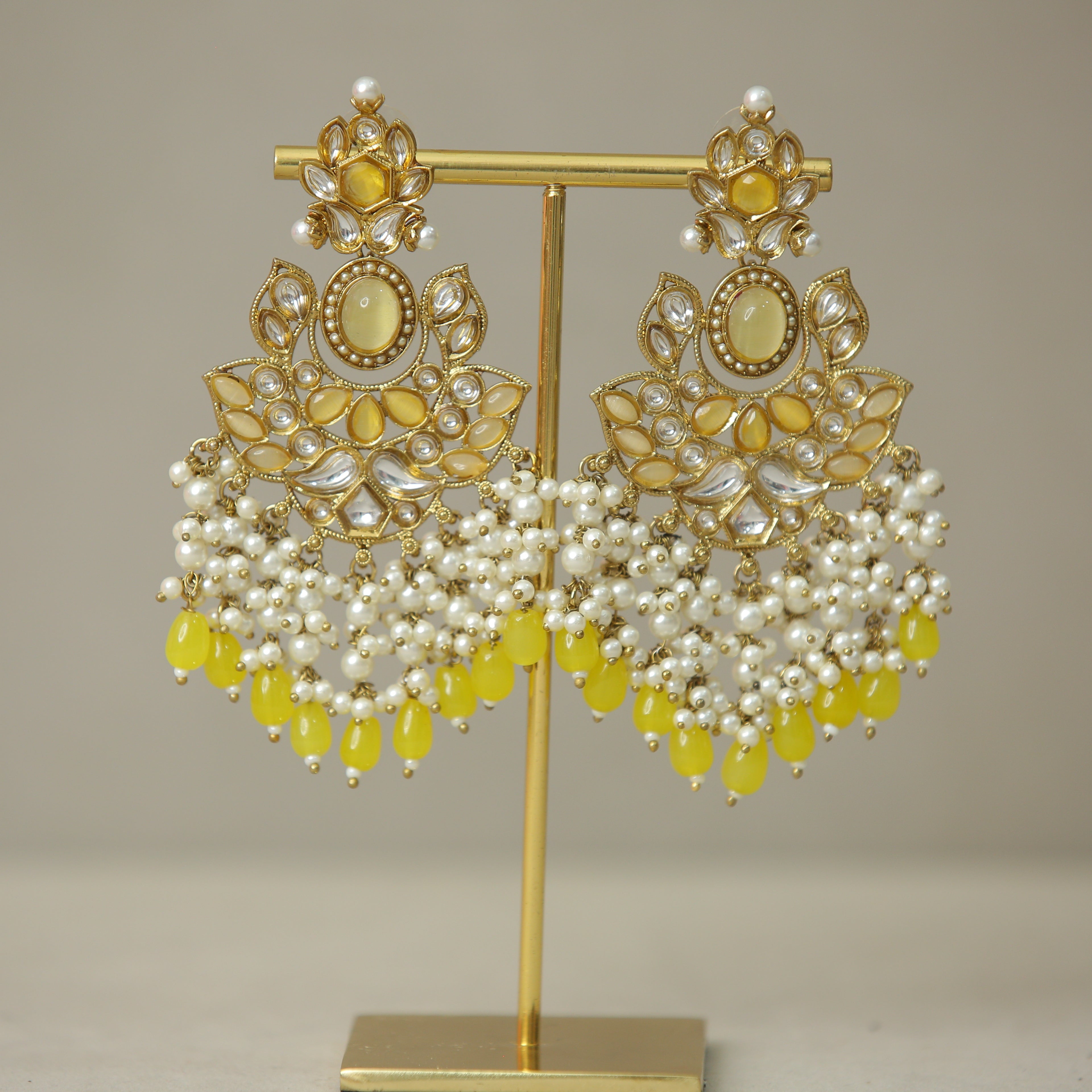 Avani Kundan Earrings for Women - Exquisite Indian Traditional Jewelry - Perfect for Weddings, Parties & Festive Occasions