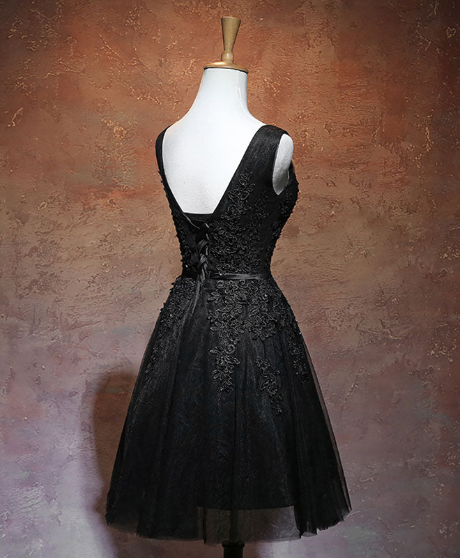 Elegant Black V-Neck Tulle Lace Short Prom Dress for Homecoming, Party, and Special Occasions | Women's Formal Cocktail Dress