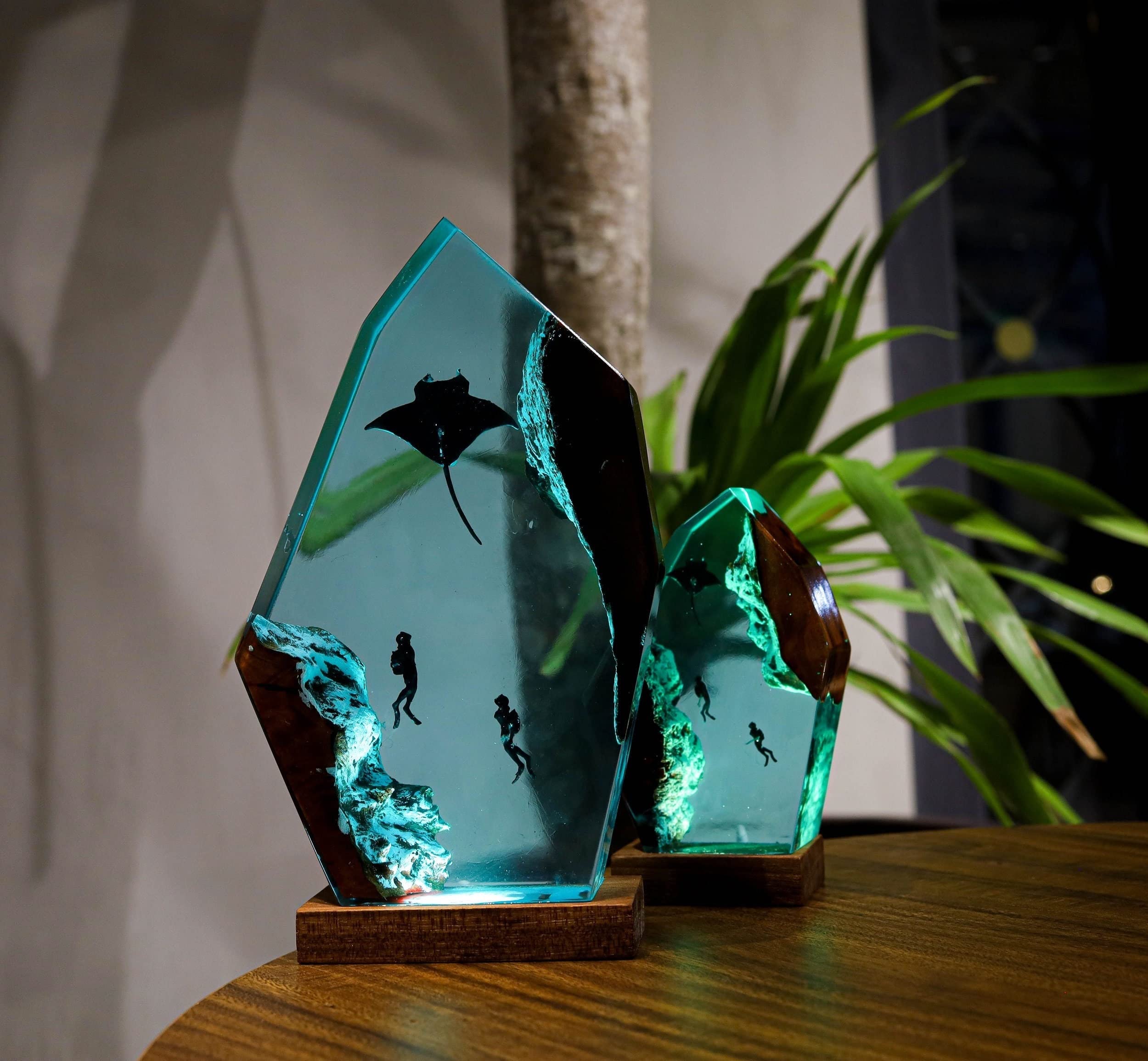 Diver and Manta Ray Resin Night Light - Handmade Stingray Lamp for Bedroom, Large Epoxy Resin Table Lamp (8x12 inch) - Perfect for Romantic Bedside Lighting, Ocean-Themed Home Decor & Gift for Couples