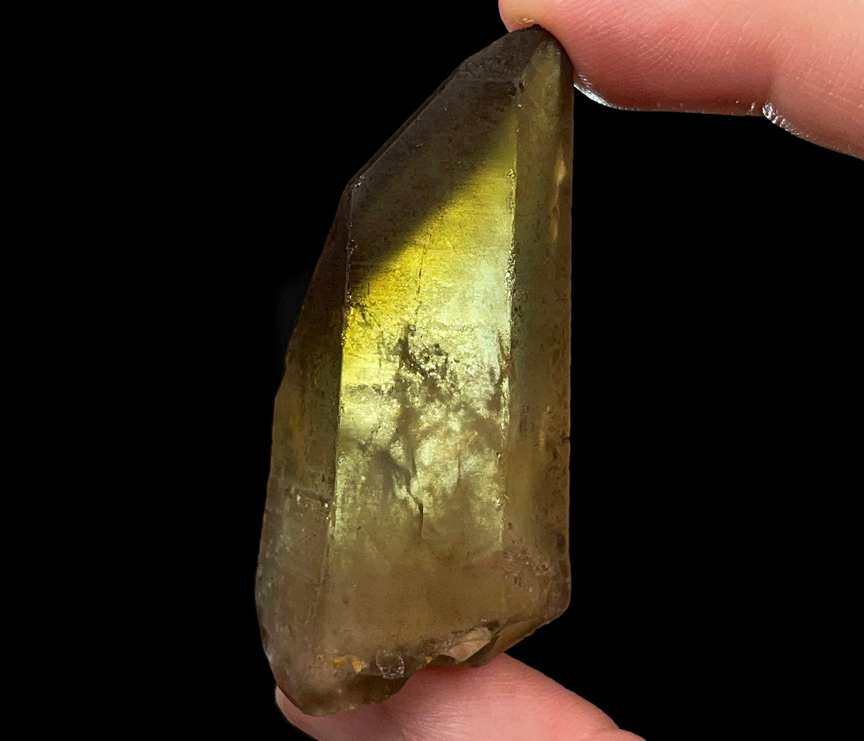 Natural Raw Citrine Crystal Point - Healing Stone, November Birthstone, Home & Office Decor, Spiritual Gifts for Meditation & Energy Healing - Perfect for Yoga, Reiki & Feng Shui