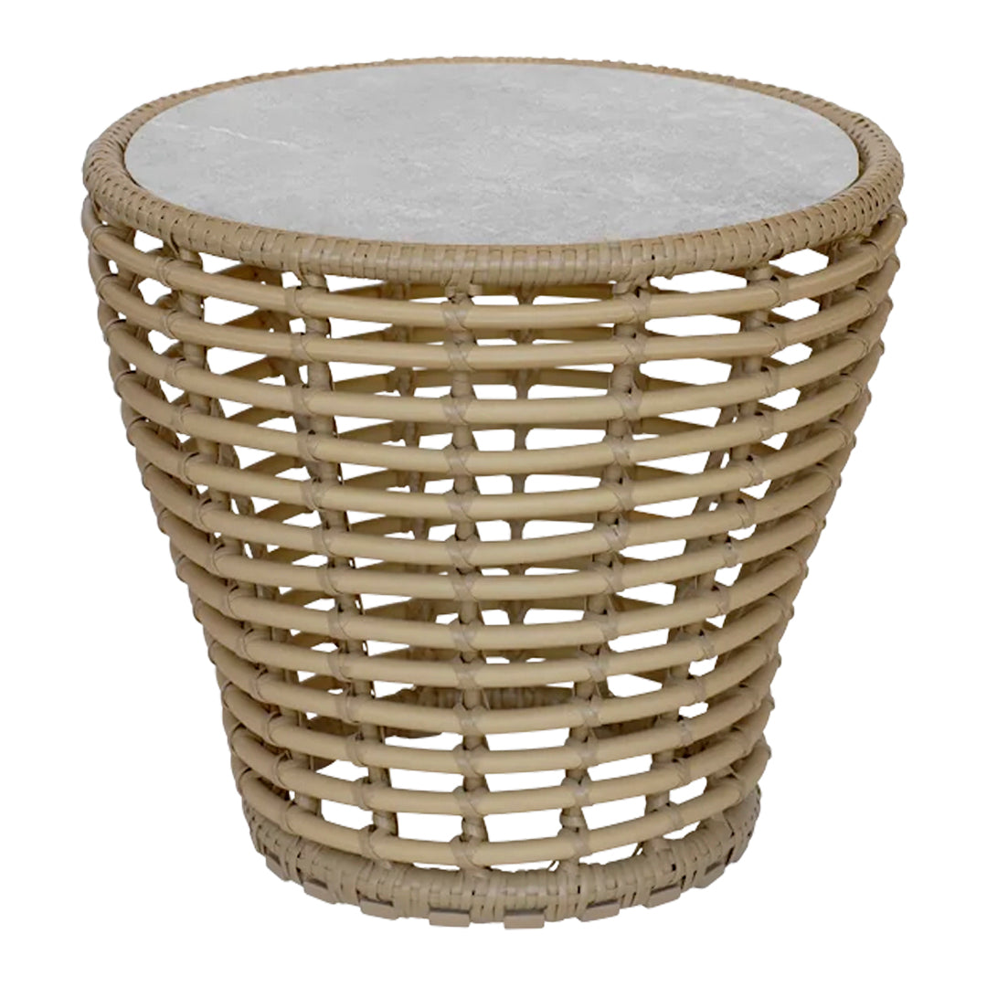 Outdoor Wicker Coffee Table - Small Round Basket Weave Side Table for Patio, Garden, or Balcony - Perfect for Relaxing with Coffee or Drinks
