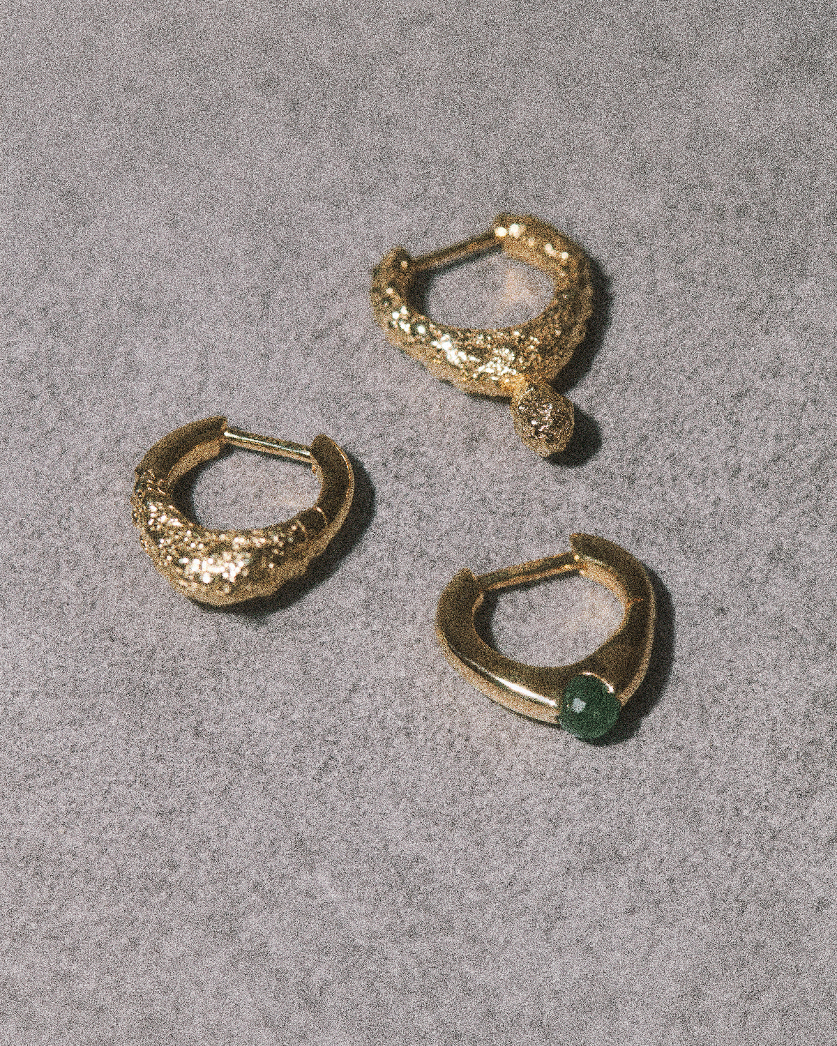 GRID 4 Oasis Single Hoop Earrings for Women - Dainty Minimalist Gold Hoop Earrings - Perfect for Everyday Wear, Office & Date Night