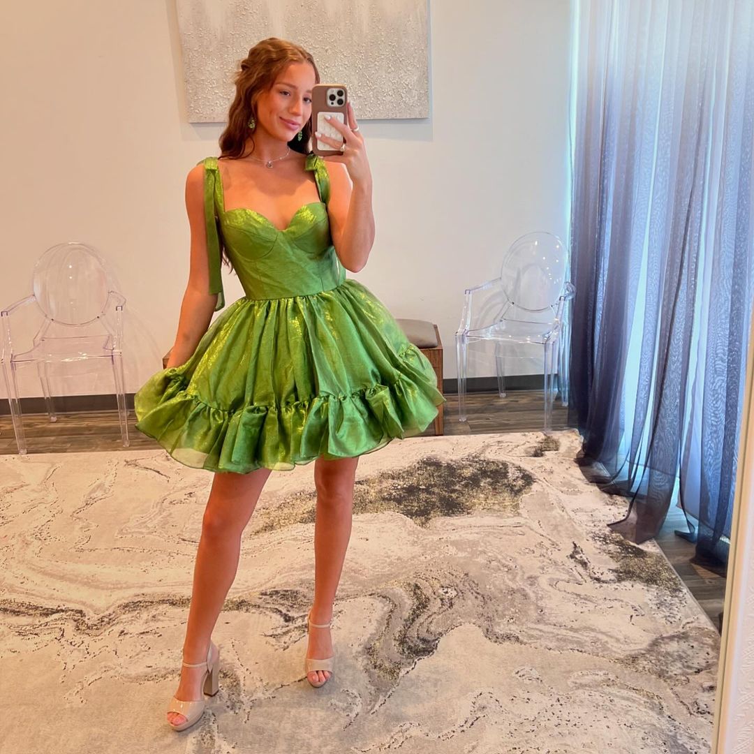 Elegant A-Line Green Short Prom Dress for Homecoming - J5292 | Perfect for Parties, Dances & Special Occasions