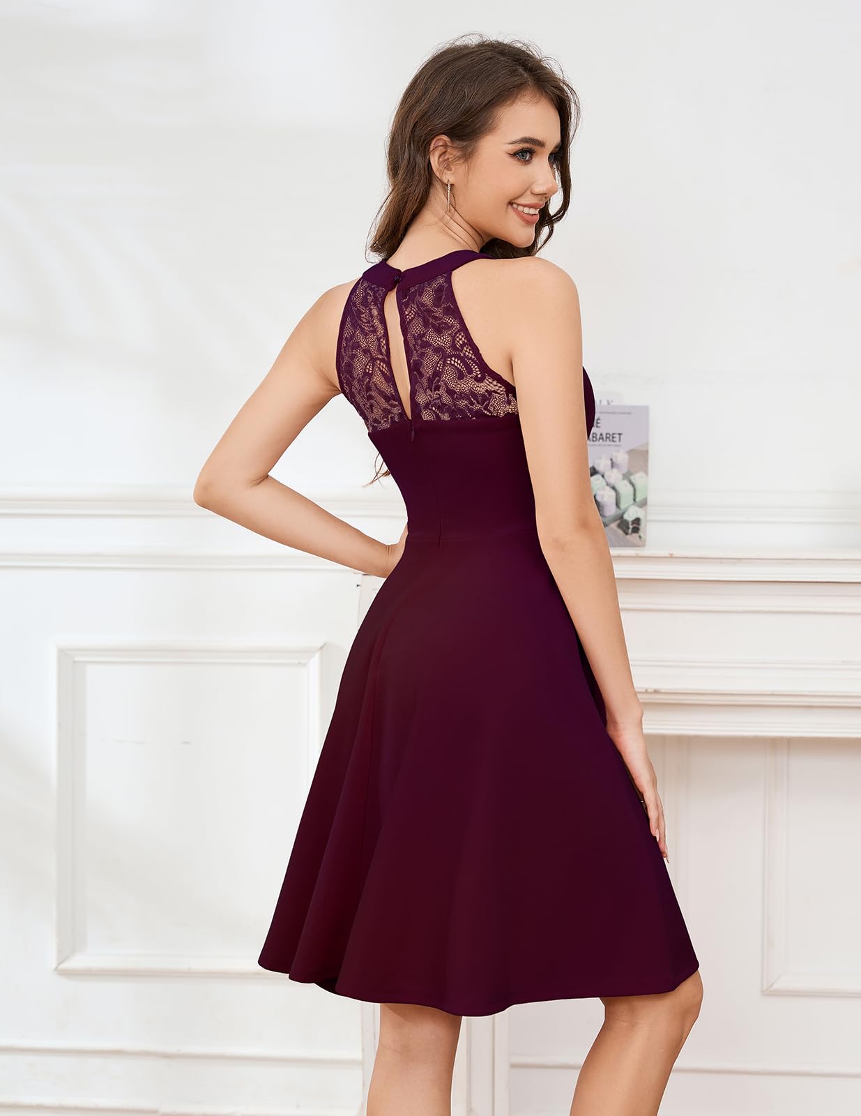 Elegant Women's Vintage Cocktail Dress - Halter Neck Lace Short Prom Wedding Party Homecoming Dress for Evening Events & Special Occasions