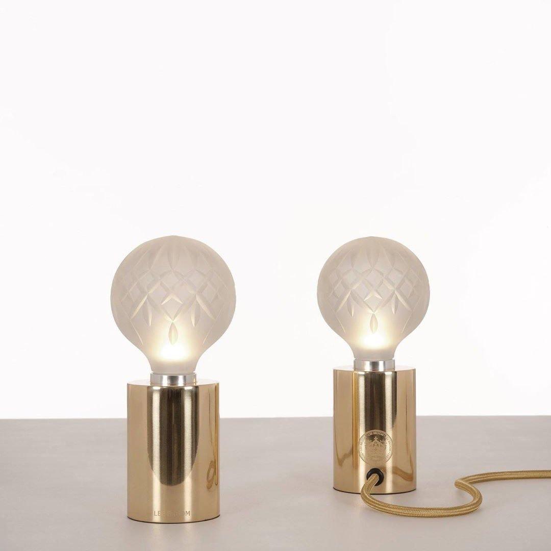 Elegant Crystal Bulb Table Lamp - Modern Home & Office Decor for Living Room, Bedroom, or Study - Perfect for Ambient Lighting & Stylish Interior Design
