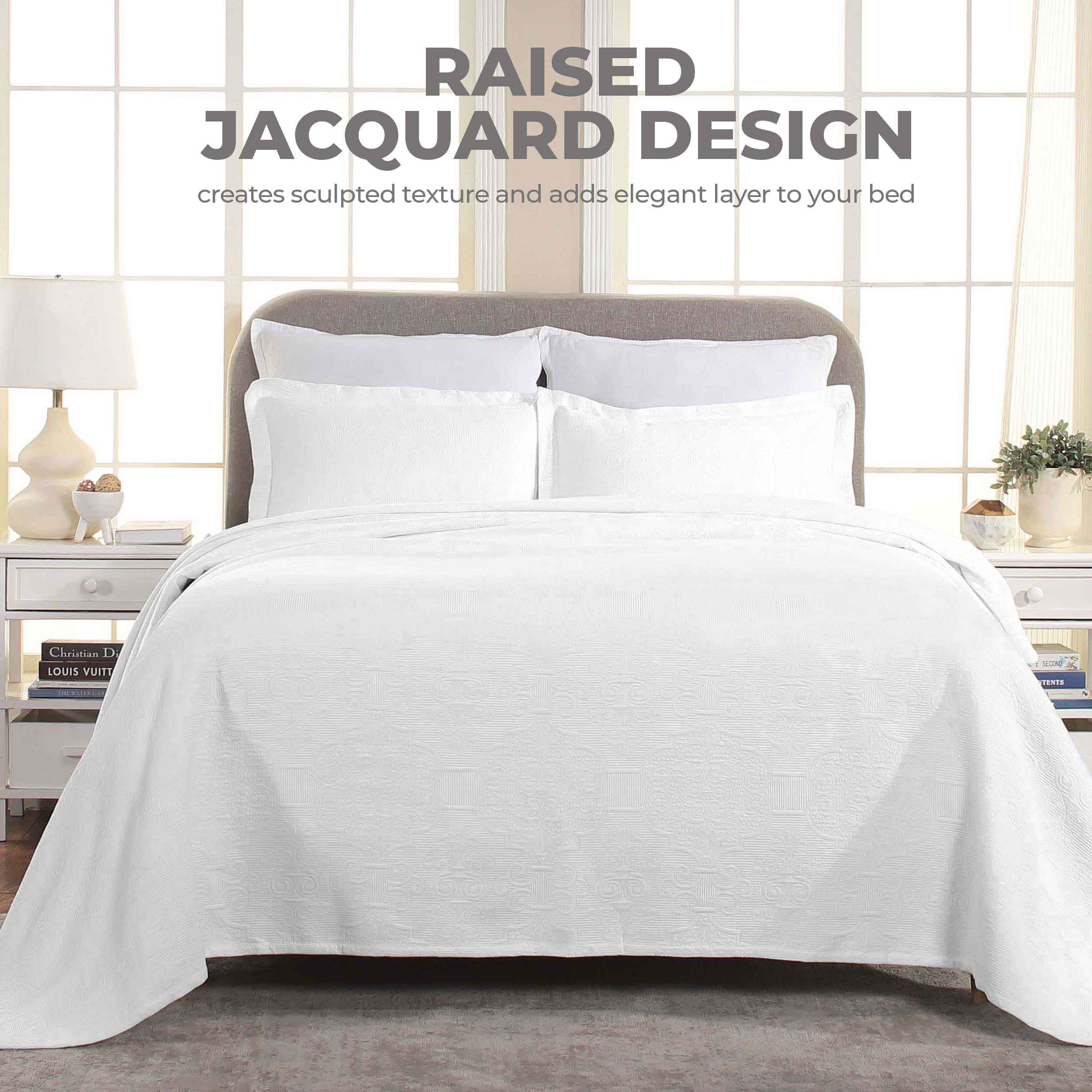 Florin Cotton Matelassé Jacquard Bedspread Set with Scrolling Medallion Design - Luxury Queen/King Size Bedding for Master Bedroom, Guest Room & Hotel Decor