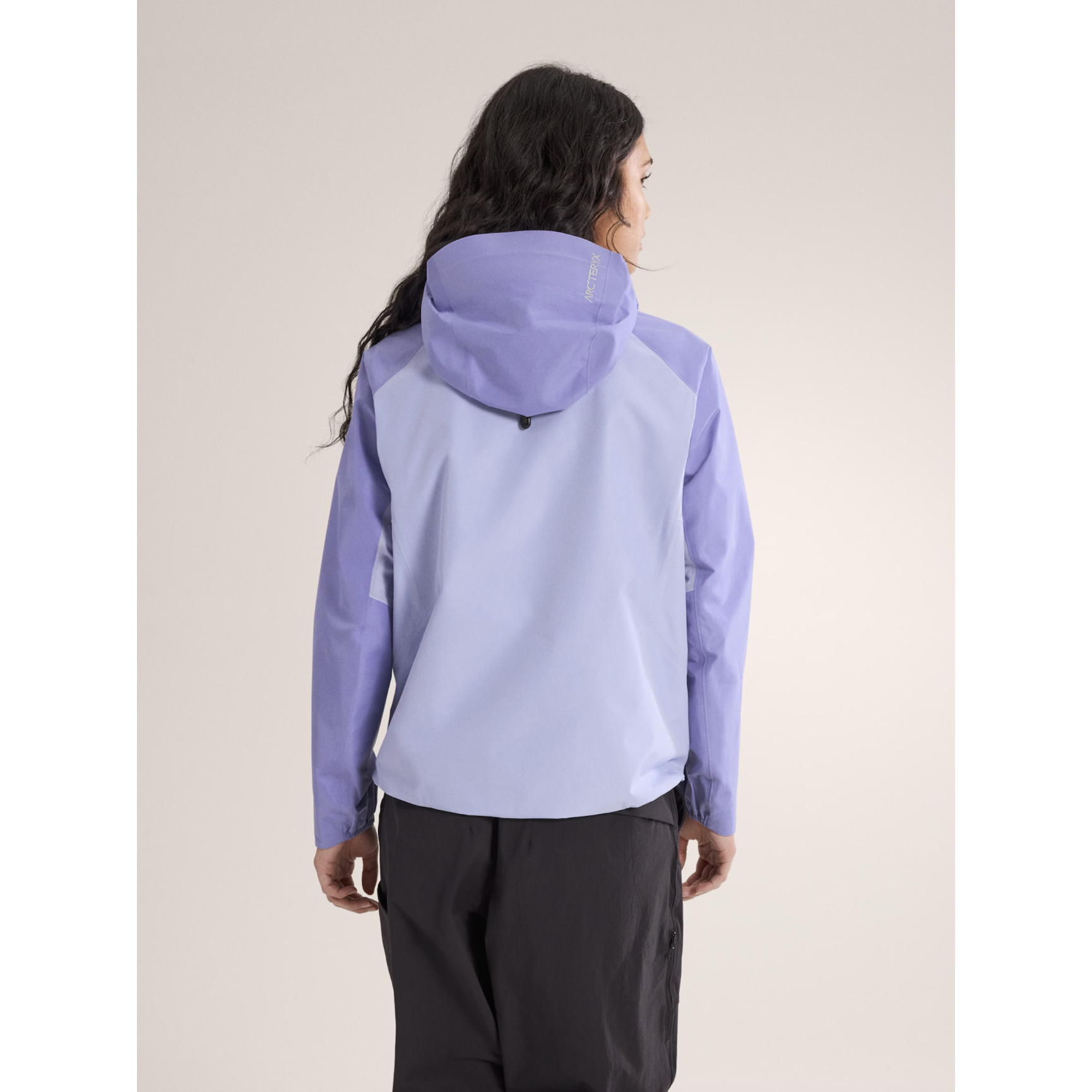 Arc'teryx Women's Solano Hoody - Lightweight Waterproof Windbreaker Jacket for Hiking, Running & Outdoor Activities