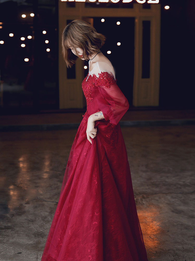 Elegant Red A-Line Tulle Lace Long Prom Dress for Women - Formal Evening Gown for Homecoming, Ball, Wedding & Special Occasions