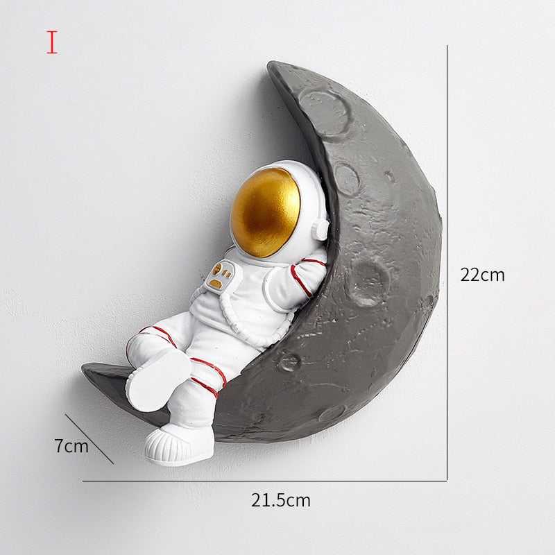 Kids Astronaut Wall Shelf Decor - Space Themed Floating Shelves for Bedroom & Playroom - Perfect for Organizing Toys, Books & Displaying Collectibles