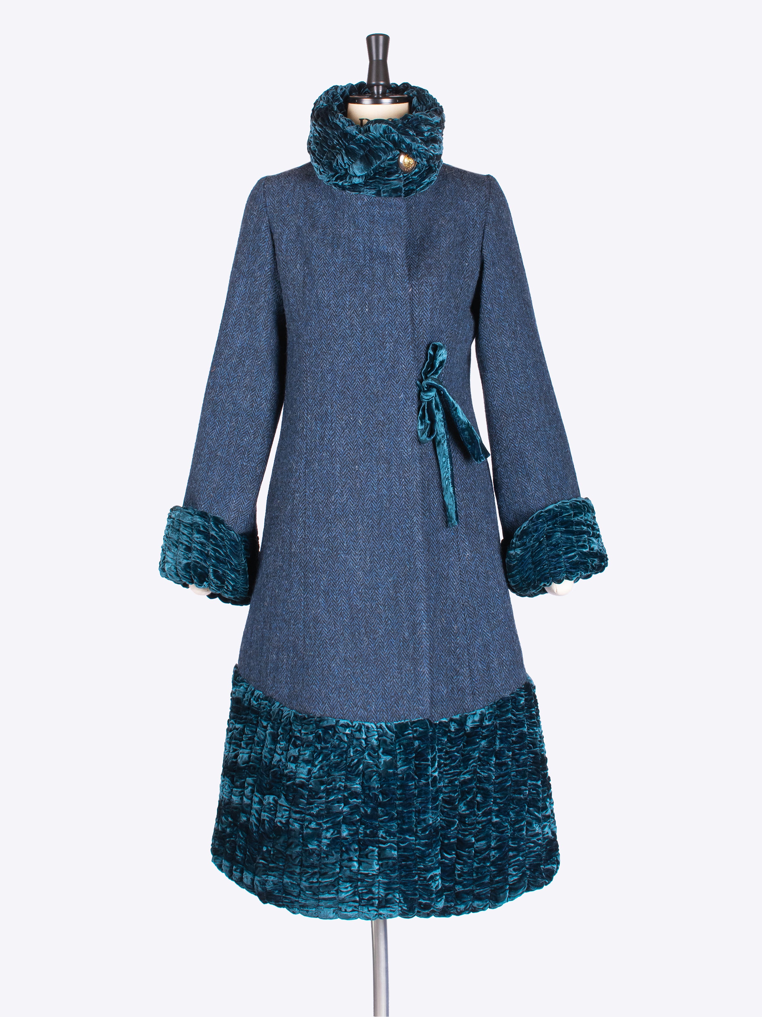 Stylish Navy Blue Coat for Women in Their 20s | Trendy Winter Outerwear for Casual & Formal Occasions