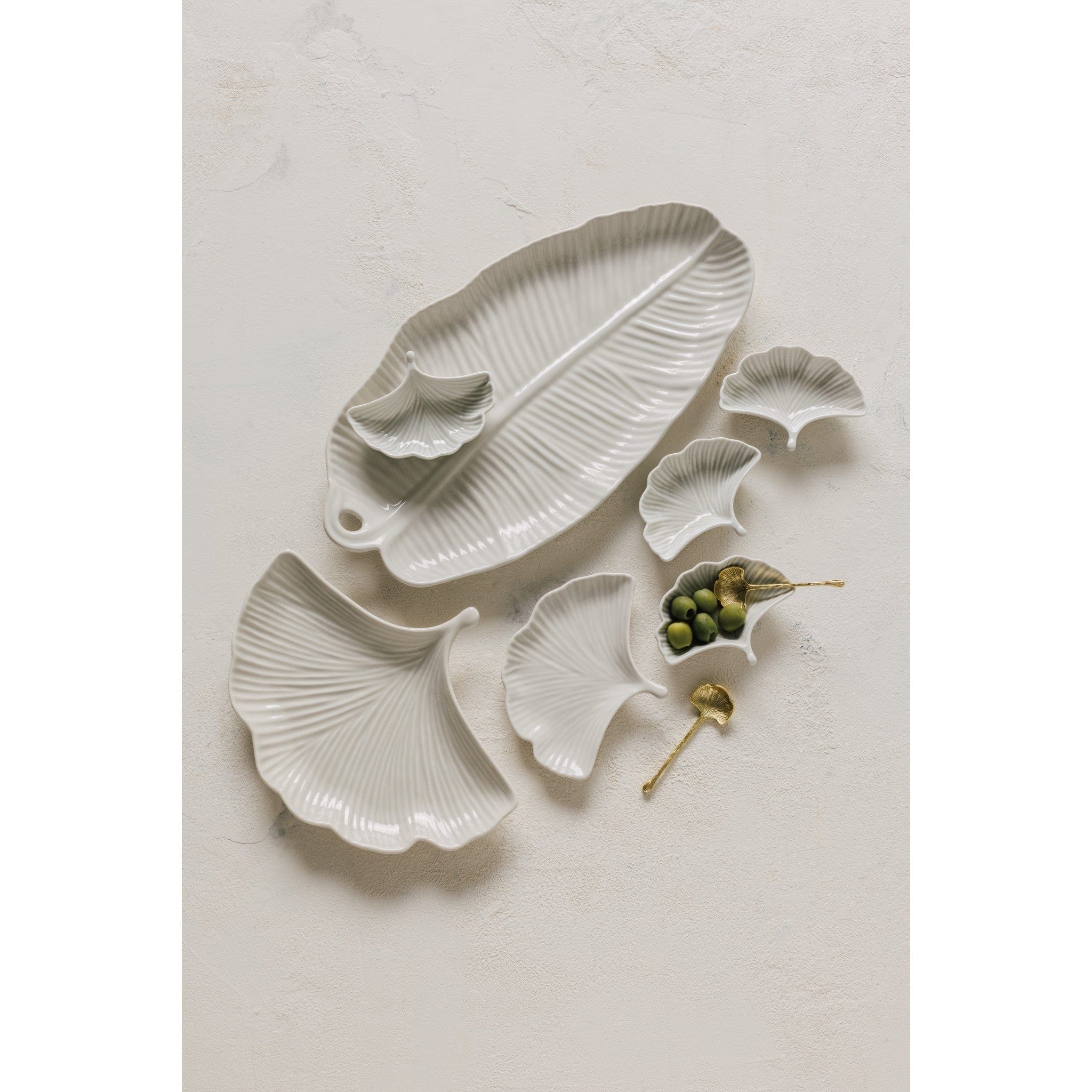 Premium Ginkgo Leaf Ceramic Dinner Plate Set of 6 - Elegant Botanical Tableware for Dining, Entertaining & Home Decor