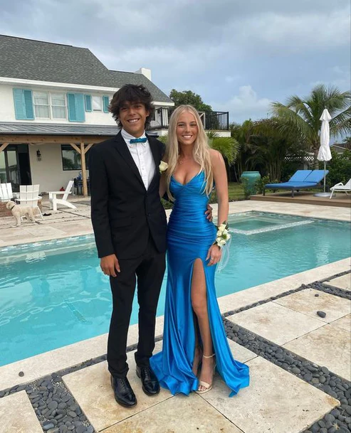 Elegant Blue V-Neck Mermaid Prom Dress with Thigh High Split - Perfect for Homecoming, Evening Gala & Formal Events - Style J2612