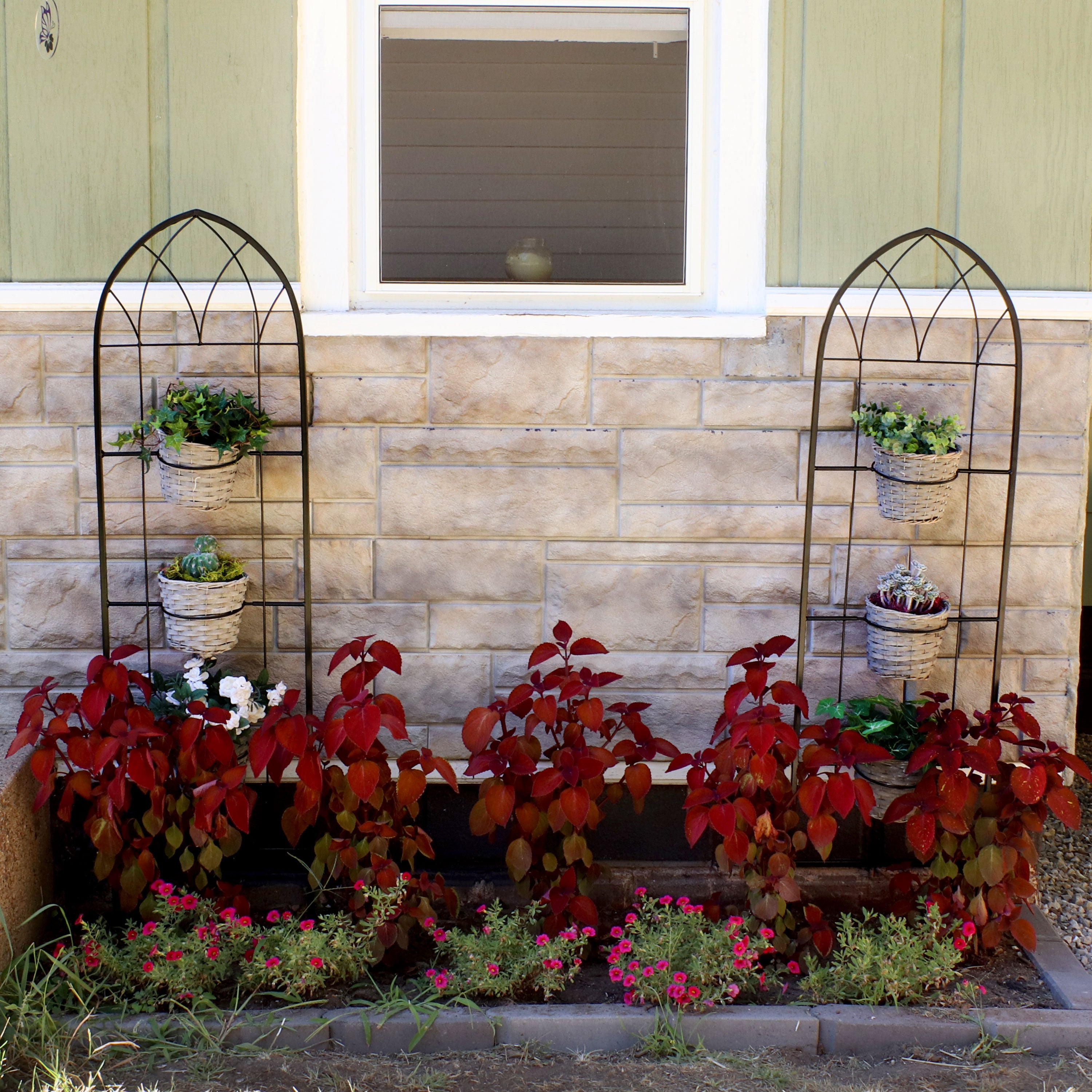 Sunnydaze 2-Piece Arched Garden Trellis with Folding Flowerpot Supports - Sturdy Metal Plant Climbing Frame for Vines, Roses & Outdoor Decor - Perfect for Patio, Backyard & Garden Landscaping