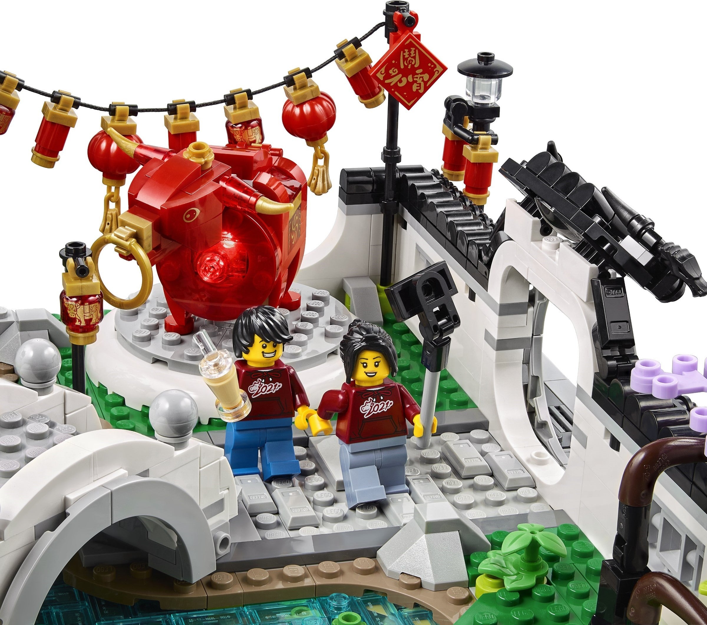 LEGO 80107 Spring Lantern Festival Building Kit - Chinese New Year Celebration Set with Lanterns, Decorations & Mini Figures - Perfect for Holiday Gifts & Asian Culture Enthusiasts