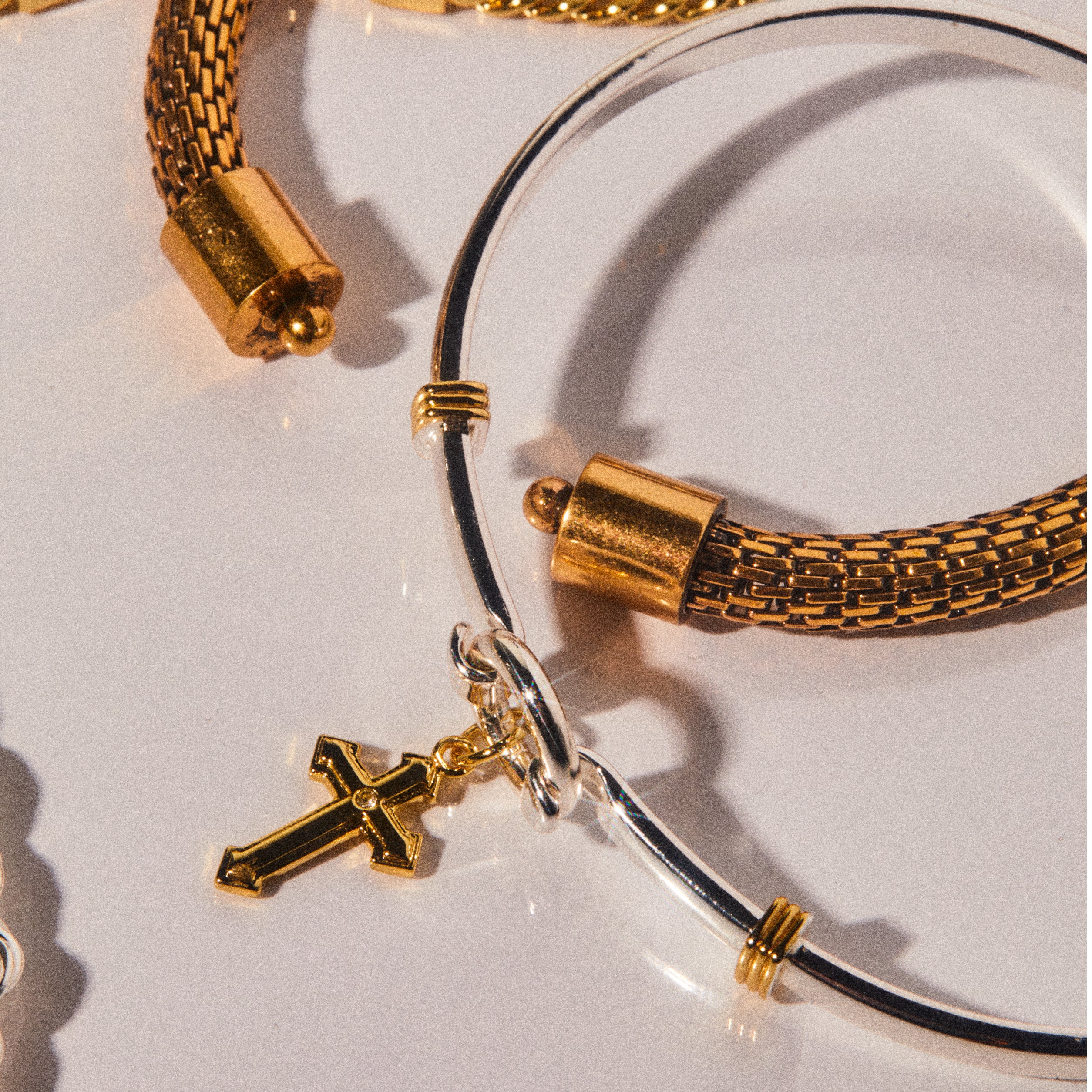 Cross Clip Bangle Bracelet for Women - Adjustable Cuff Bangle with Secure Locking Mechanism | Perfect for Everyday Wear, Office, Parties & Special Occasions