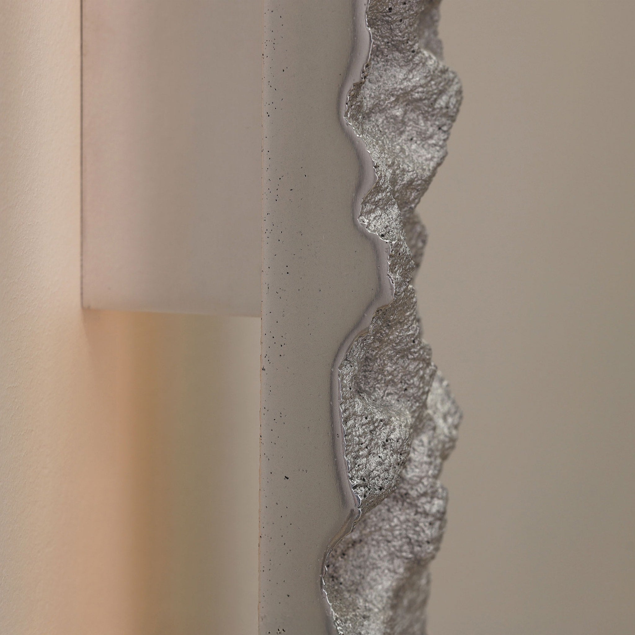 BEN TOVIM DESIGN Carst Wall Sconce - Modern Aluminum Wall Light Fixture for Living Room, Bedroom & Hallway Decor