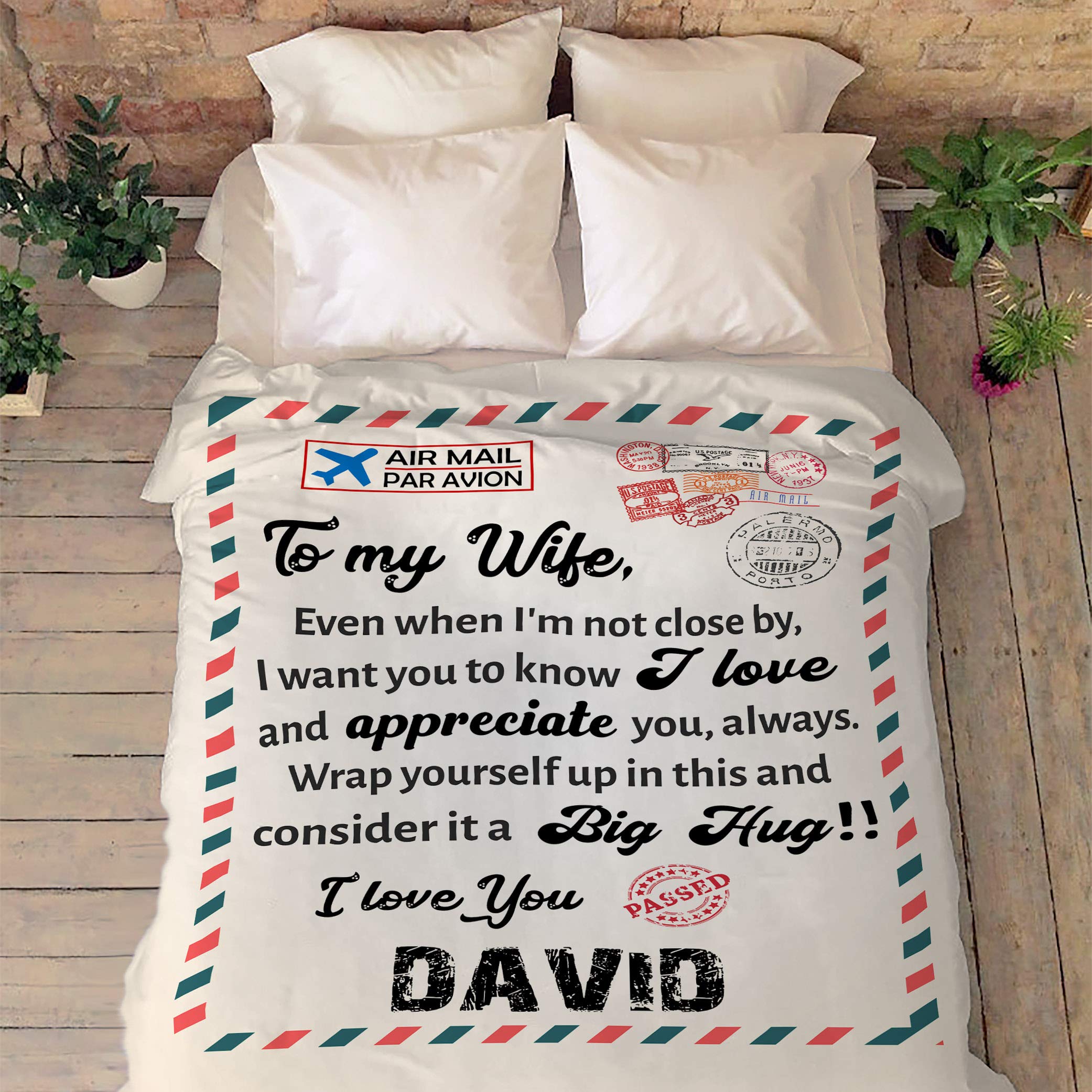 Customized Fleece Blanket for Wife - Personalized 'I Love You' Gift with Beautiful Message - Anniversary & Valentine's Day Present - Soft Throw Blanket for Couples, Bedroom, and Romantic Nights