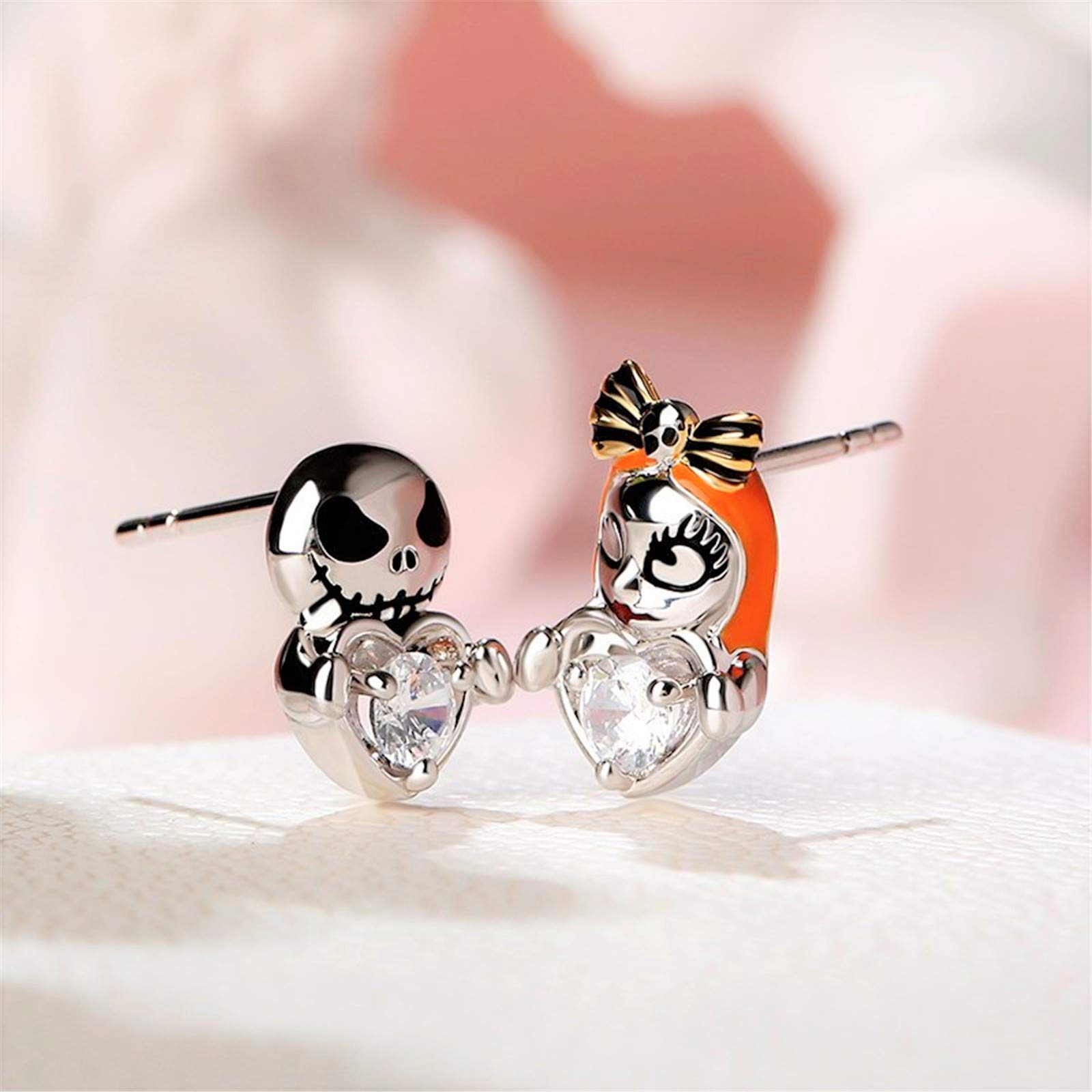 Jeulia Hug Me 'Everlasting Love' Sterling Silver Round Cut Earrings for Women - Perfect for Engagement, Wedding, Anniversary, Birthday & Christmas Gifts - Comes with Jewelry Box - Ideal for Romantic Dates & Special Occasions