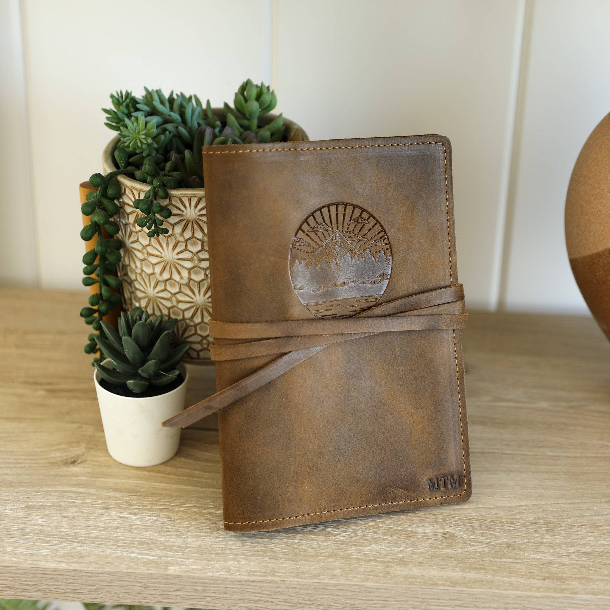 Premium Leather Journal for Writing & Sketching - Handcrafted Vintage Notebook, Perfect for Travel, Bullet Journaling & Gift Giving