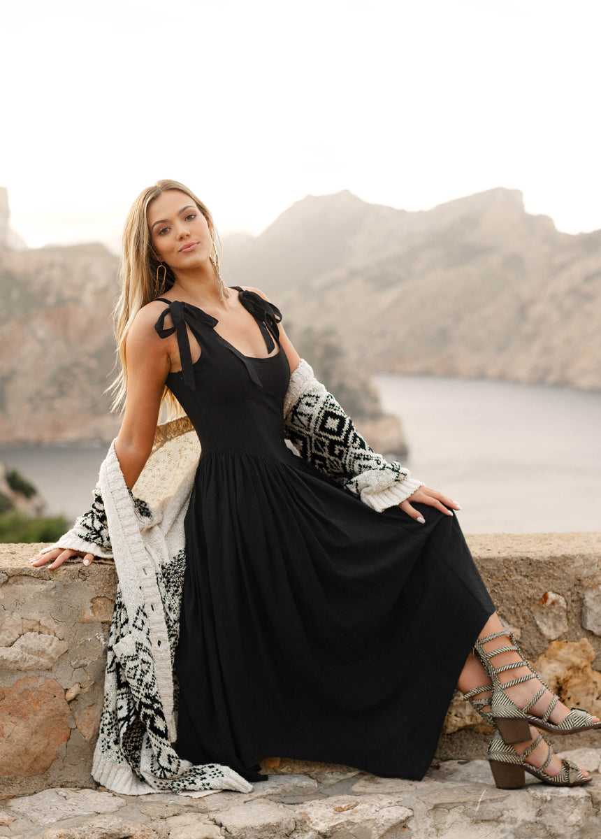 Mayreli Black Dress for Women - Elegant & Comfortable Evening Party Wear