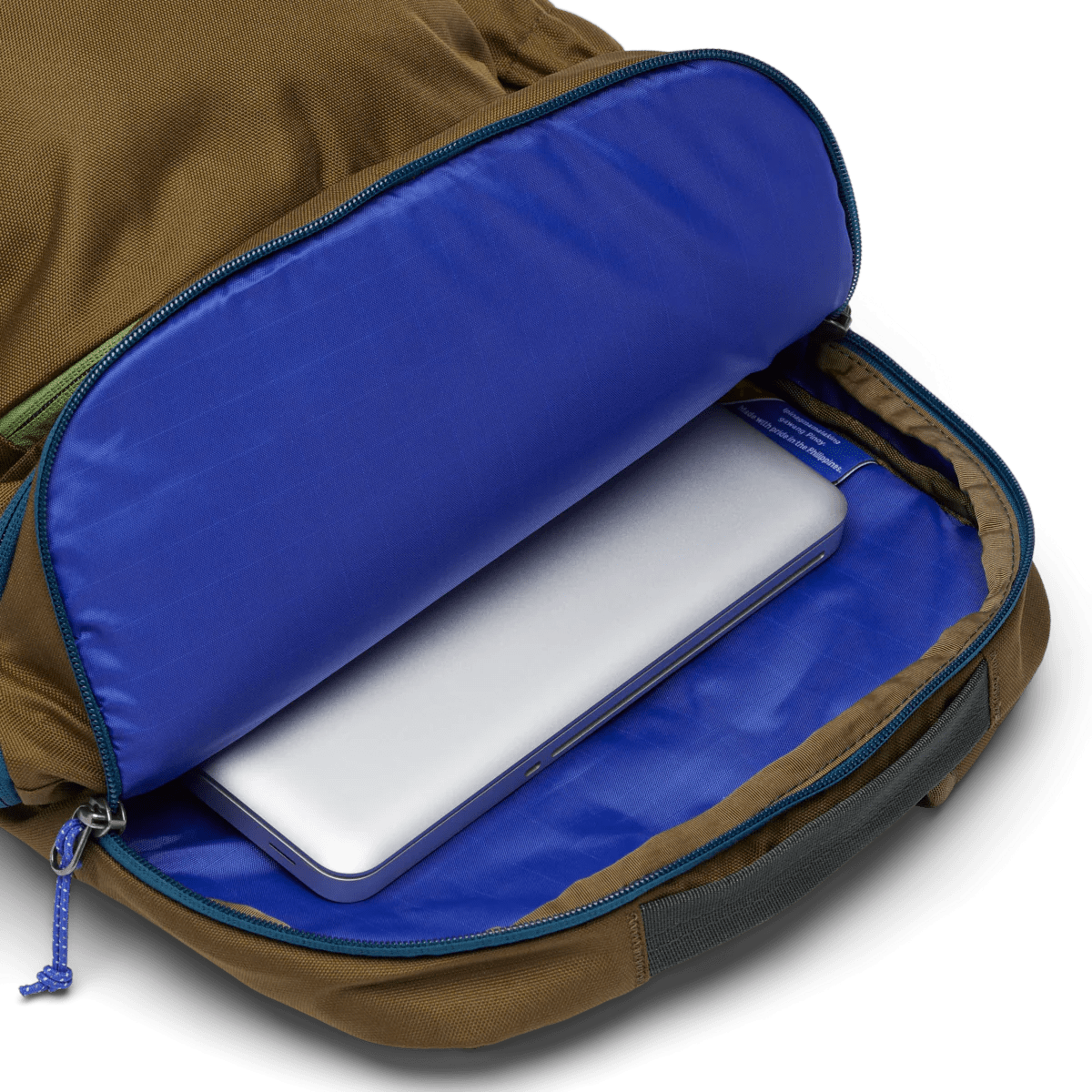 Cotopaxi Chiquillo 30L Backpack - Lightweight Hiking Daypack for Travel & Outdoor Adventures - Perfect for Commuting, Camping & Everyday Use
