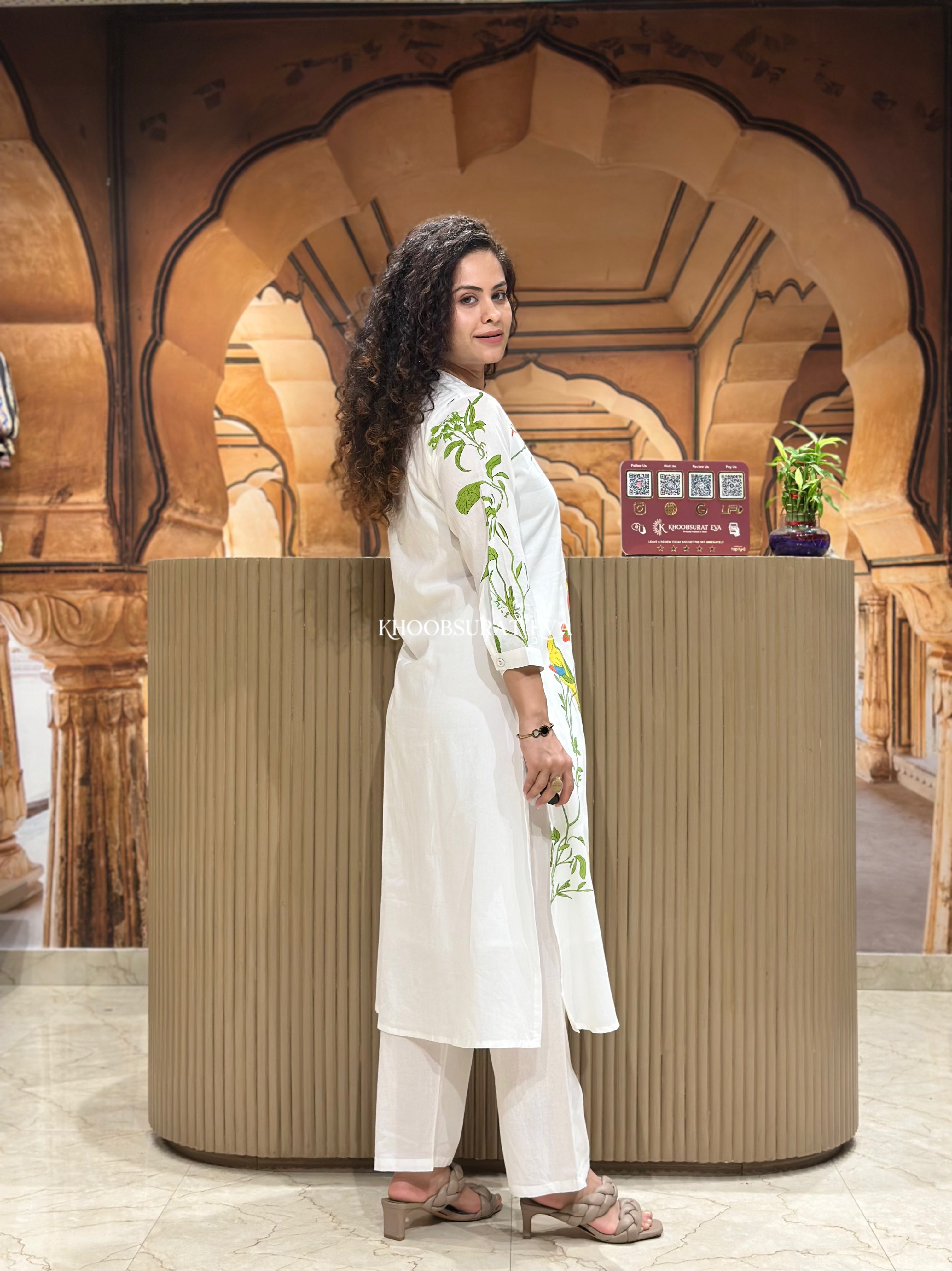 Stylish Cotton Kurta Set for Women - Comfortable & Breathable Traditional Indian Outfit - Perfect for Festivals, Weddings & Casual Wear