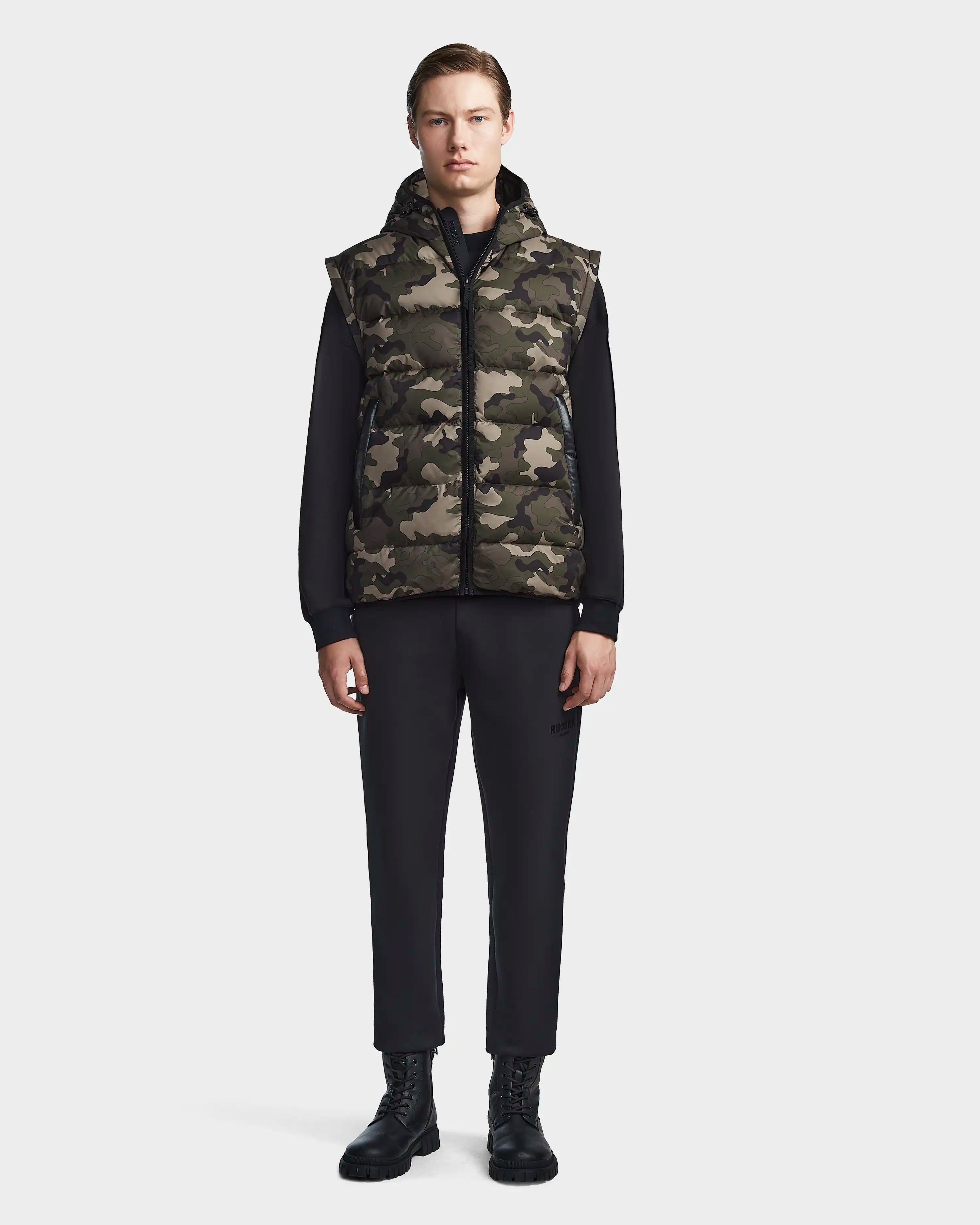 DEMIAN M R M123504 Camouflage Hunting Jacket - Waterproof & Windproof Outdoor Gear for Men - Perfect for Hunting, Hiking, and Camping Adventures
