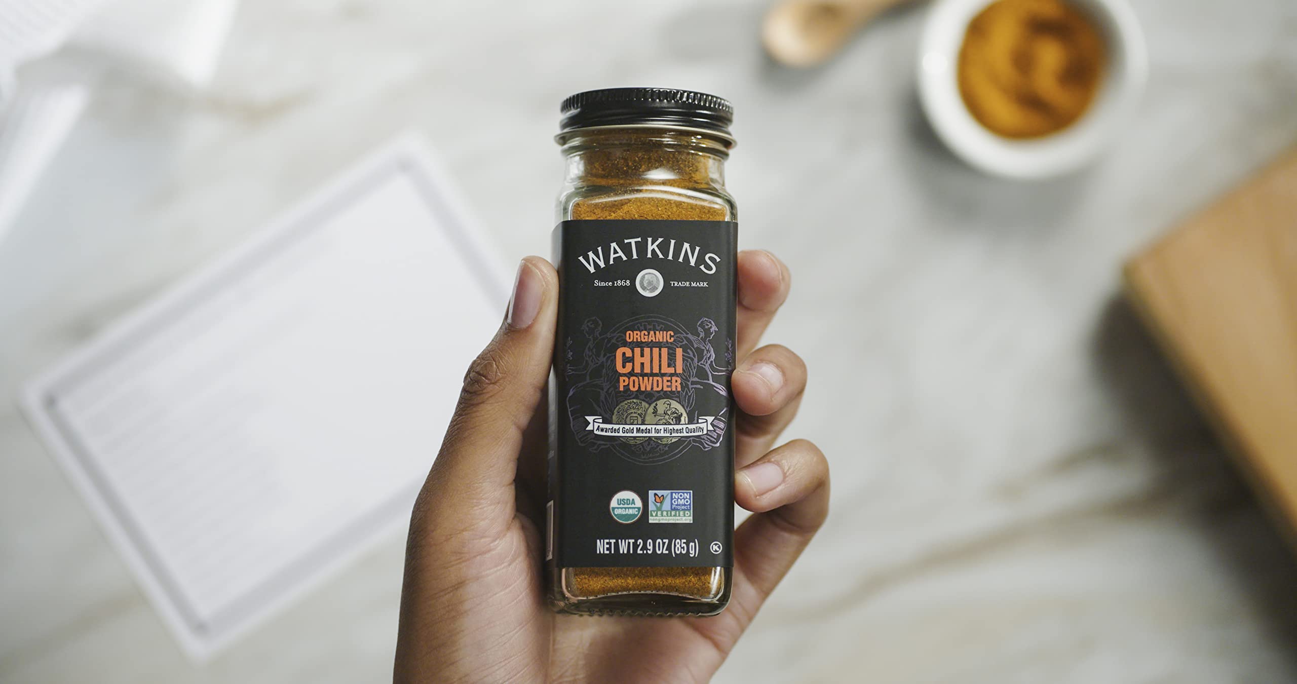 Organic Chili Powder by Watkins Gourmet - 2.9 oz Glass Spice Jar | Premium Cooking & Baking Spice for Mexican, BBQ & Homemade Seasoning Blends