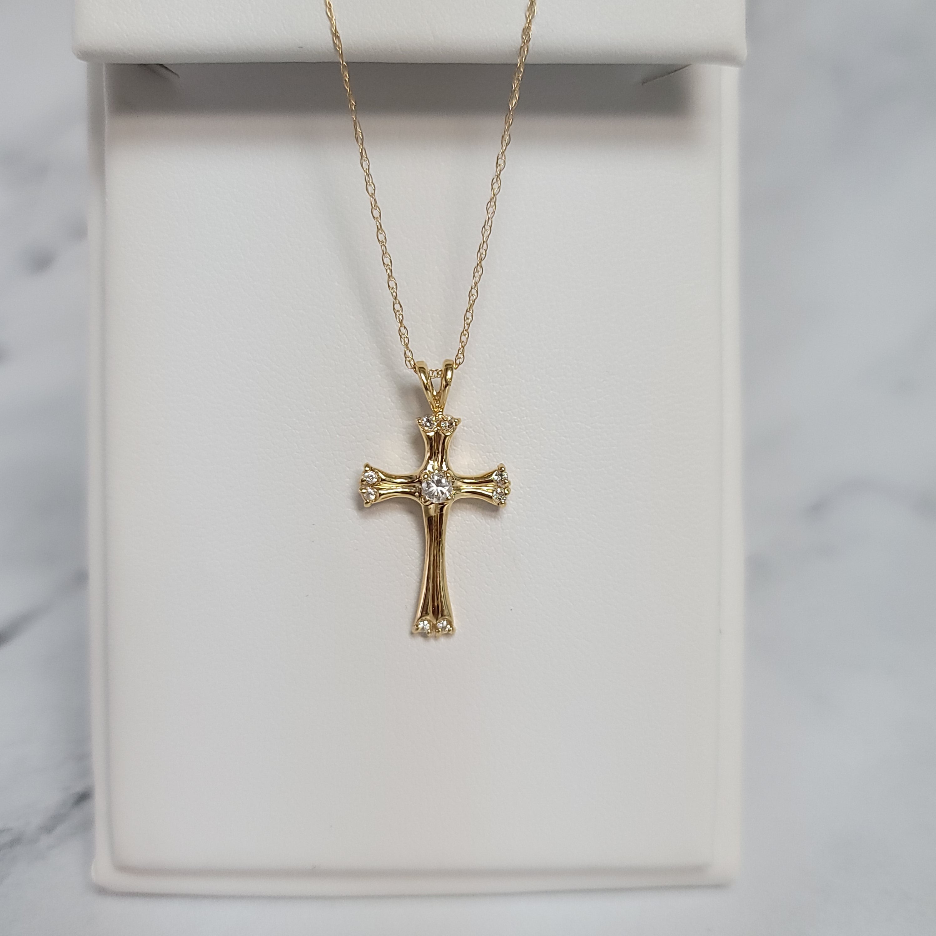 Celtic Irish Style Diamond Cross Pendant - 0.15cttw 14K Yellow Gold Jewelry for Women - Perfect for St. Patrick's Day, Weddings & Special Occasions