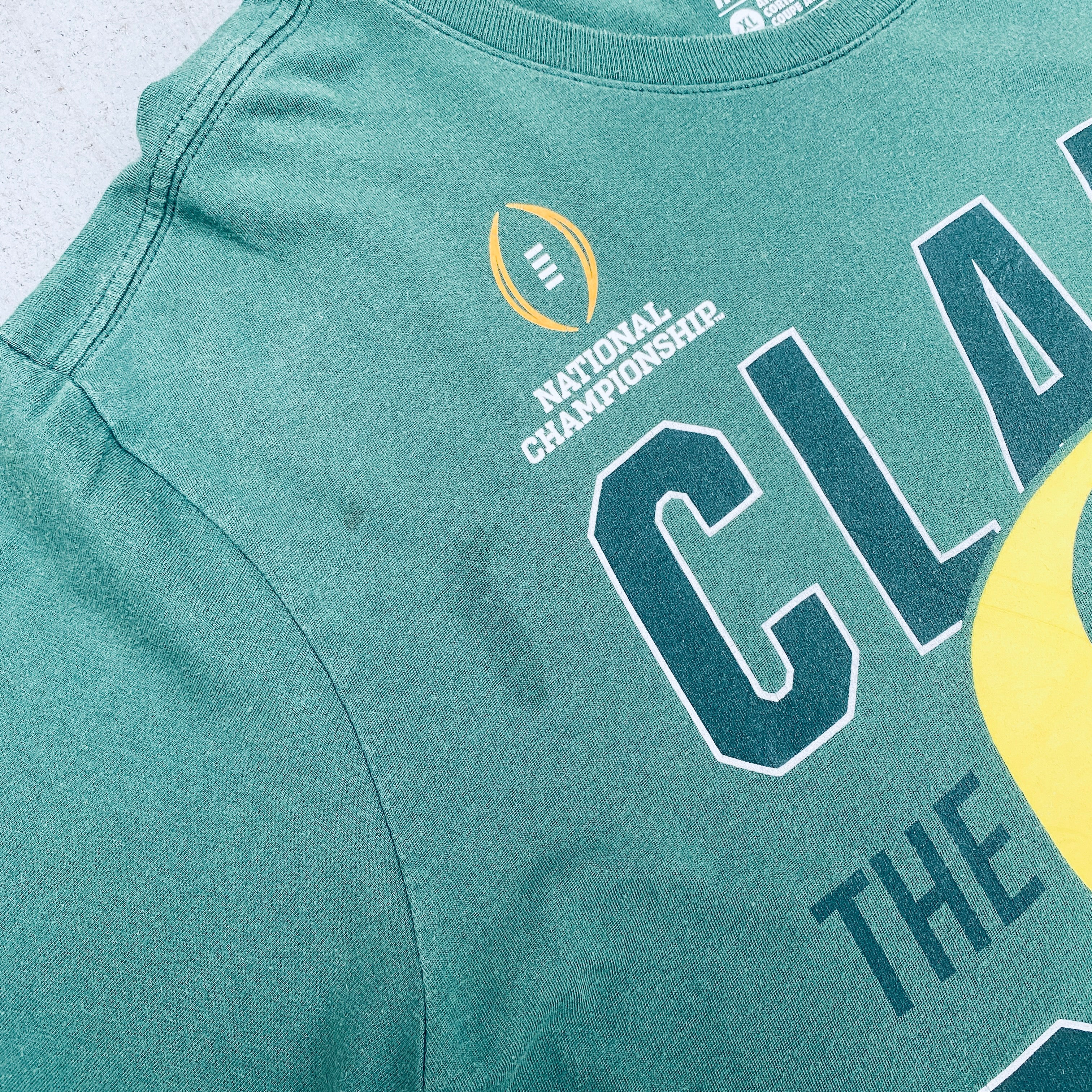 Oregon Ducks 2011 Nike Graphic Spellout National Championship T-Shirt XL - Vintage College Football Fan Apparel for Game Day & Sports Enthusiasts