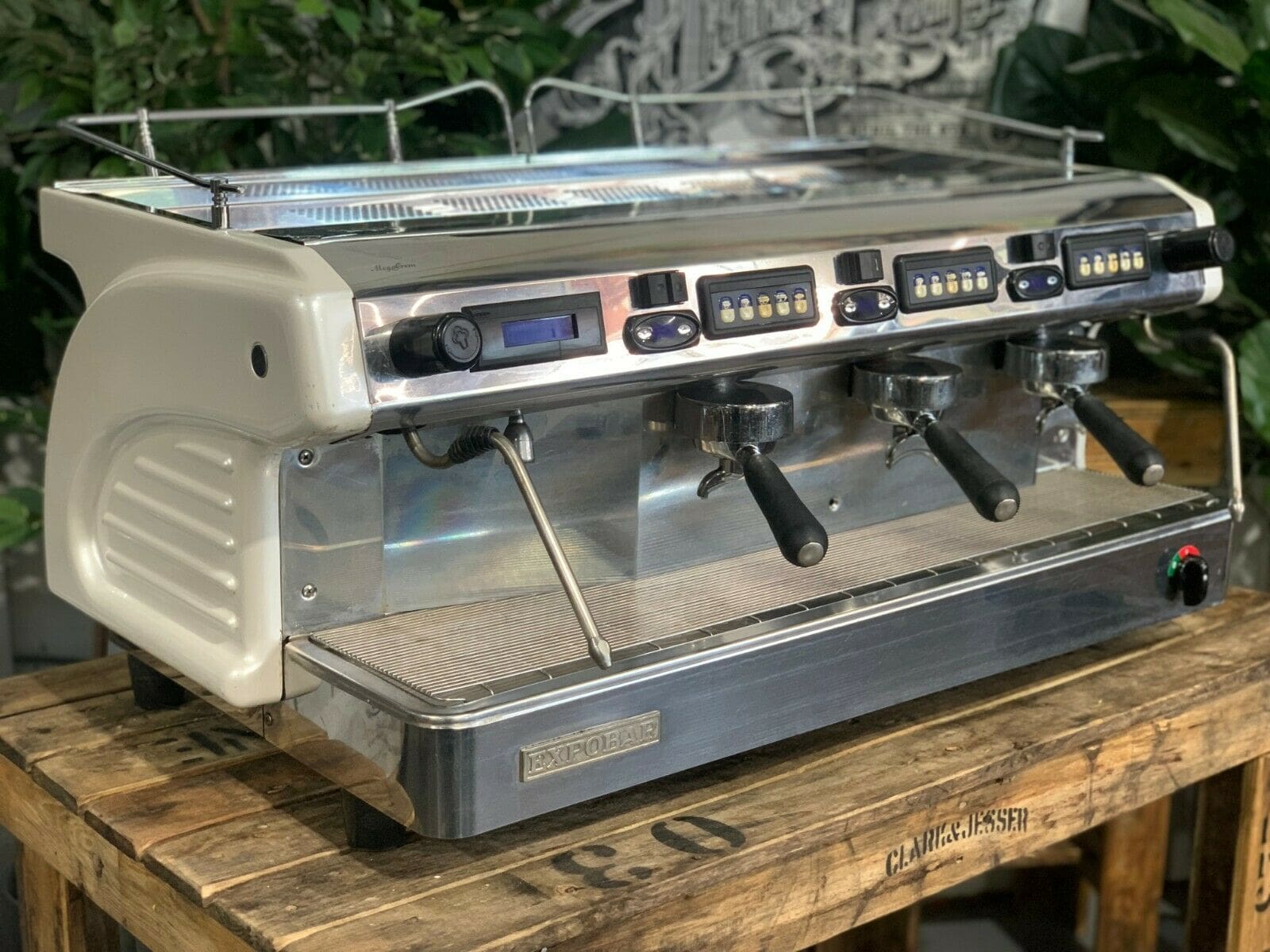 Expobar Ruggero 3 Group Commercial Espresso Machine in Pearl White - Perfect for Coffee Shops, Restaurants & Offices