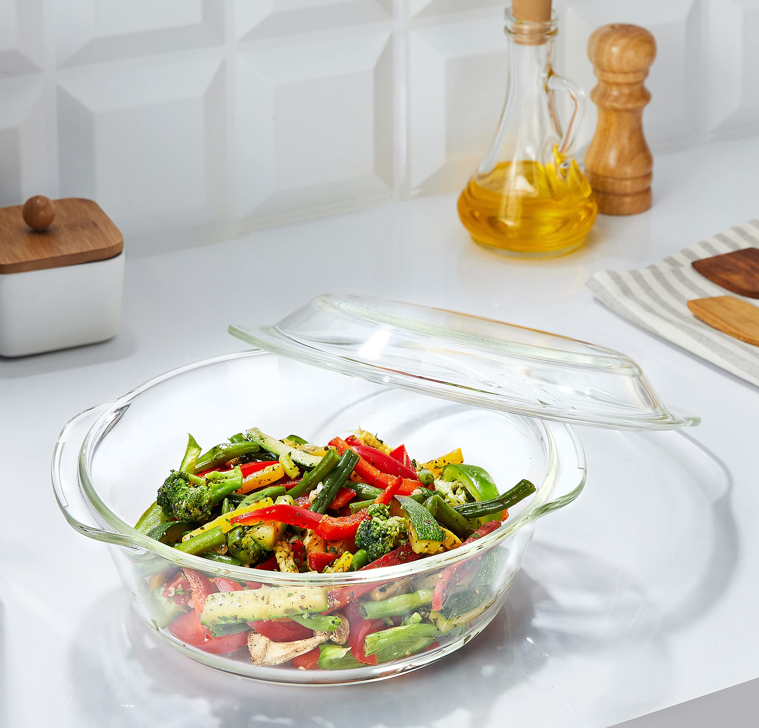Solimo Borosilicate Glass Casserole & Serving Bowl with Lid - 2L (2000ml) Oven & Microwave Safe Deep Round Dish for Baking, Cooking & Food Storage | Perfect for Casseroles, Soups, Meal Prep & Entertaining