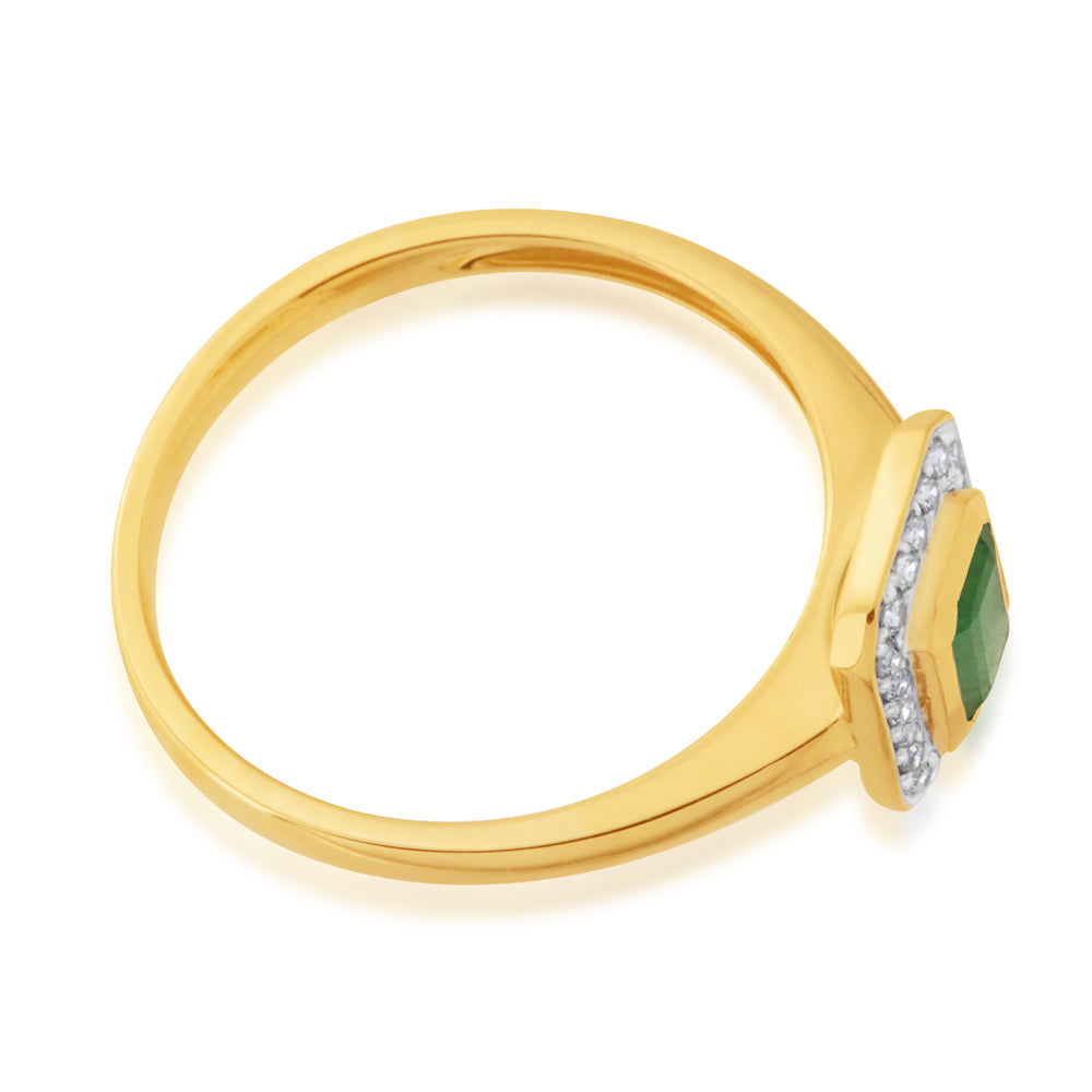 9ct Yellow Gold 0.6ct Natural Emerald and 1/10 Carat Diamond Ring for Women - Elegant Vintage Style Engagement, Wedding, Anniversary Gift - Perfect for Special Occasions & Everyday Wear